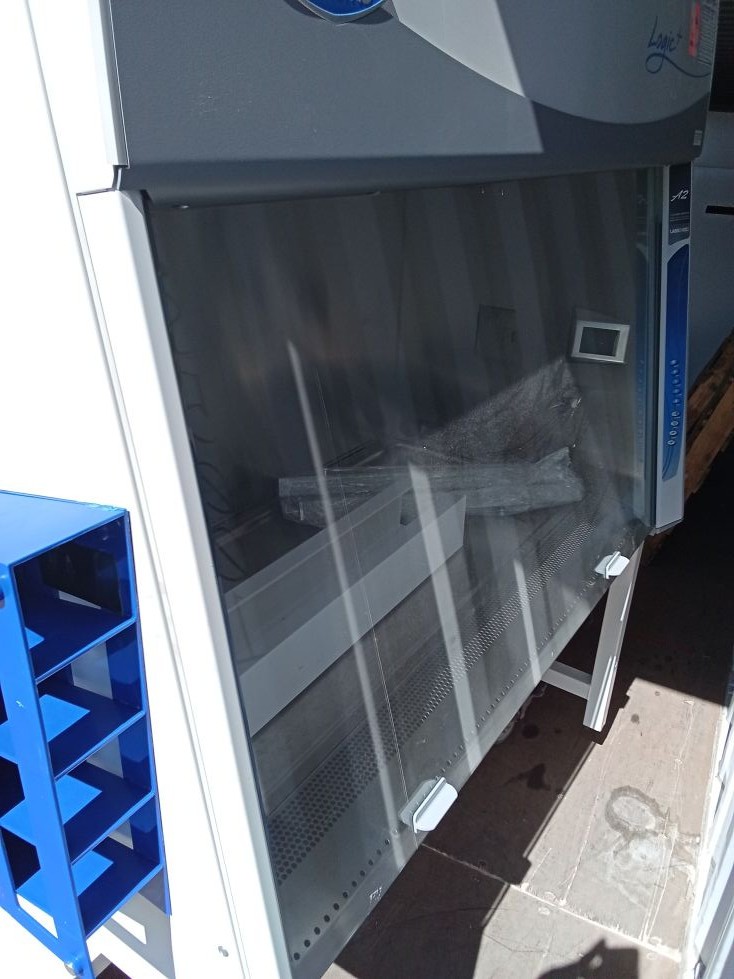 Labconco Purifier Logic 5’ Class II A2 Biological Safety Cabinet with Stand