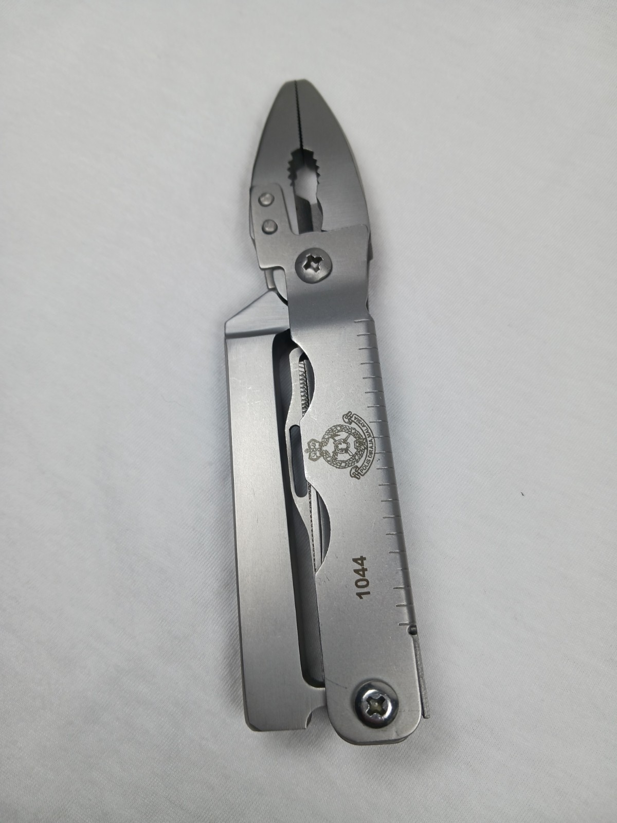 Kutmaster Multimaster 1044 Multi-Tool Pliers w/ Knife Saw File Hook Bit Driver