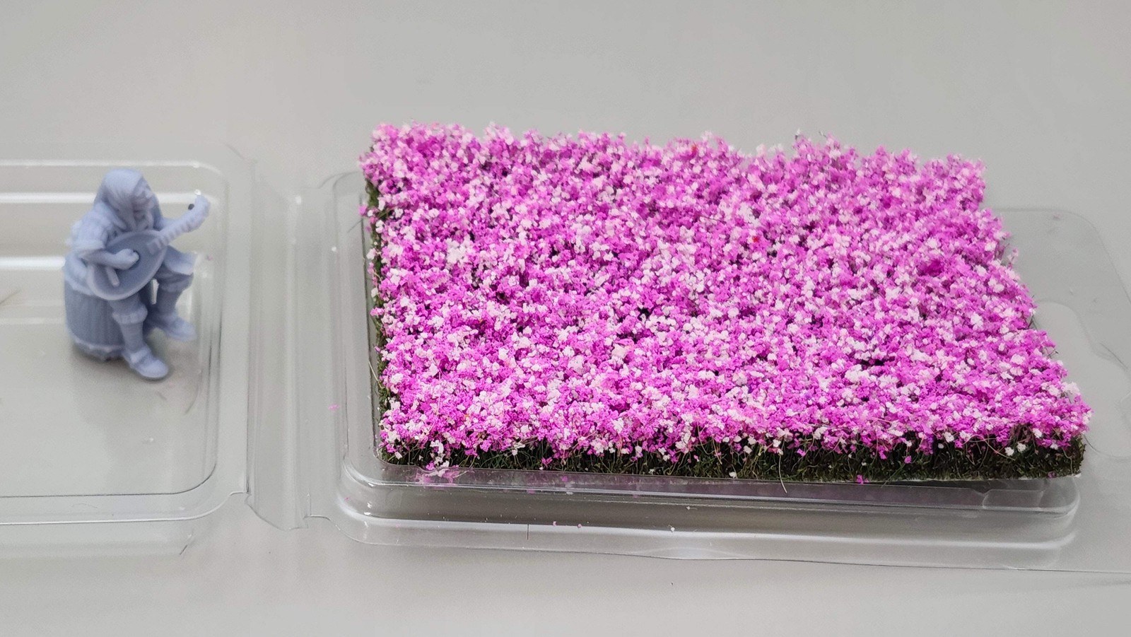 JHT - Shibazakura Hand-Torn Flower Clusters - Self Adhesive Grass Tufts - 10mm x