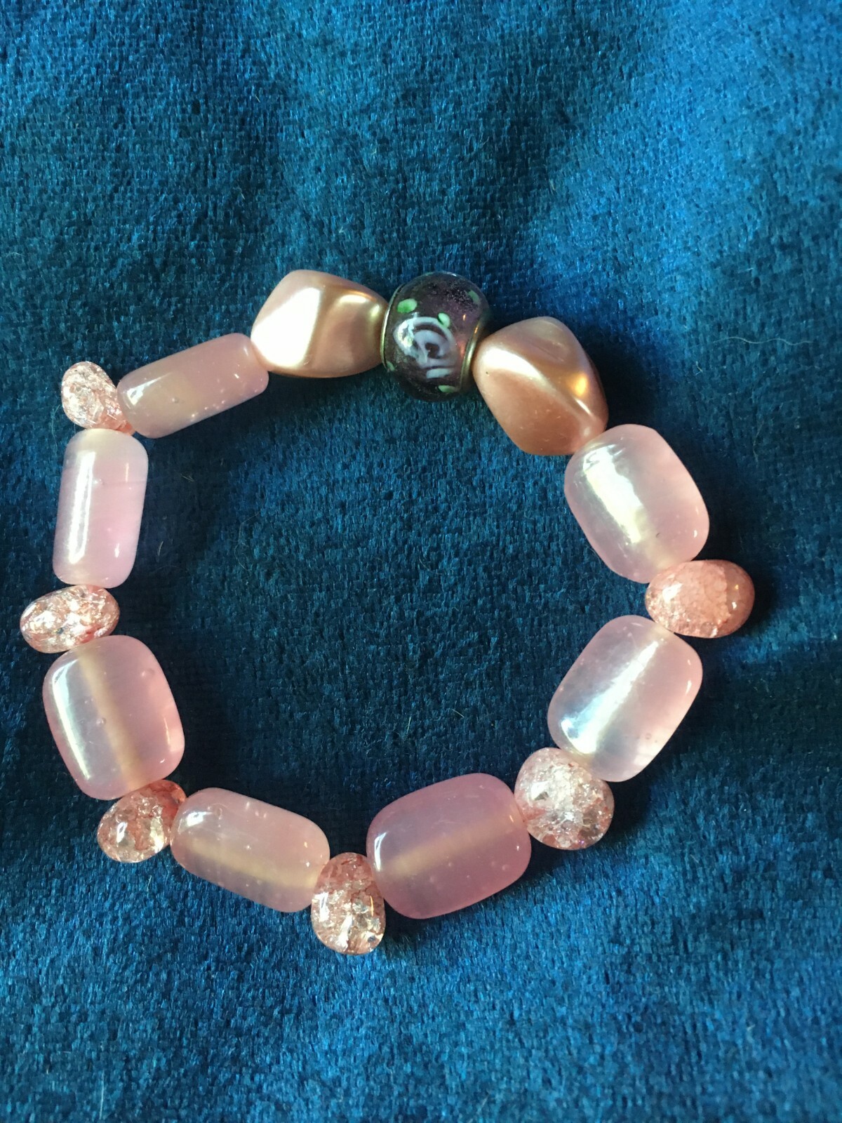Unsigned Designer Artisan Chunky Feminine Pink Stone & Glass Stretch Bracelet