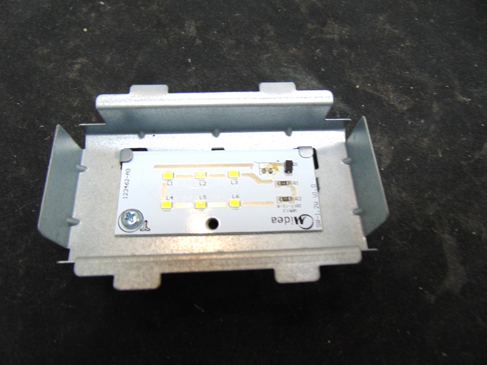 Frigidaire Microwave FGMV17WNVFA LED Light 5304509445