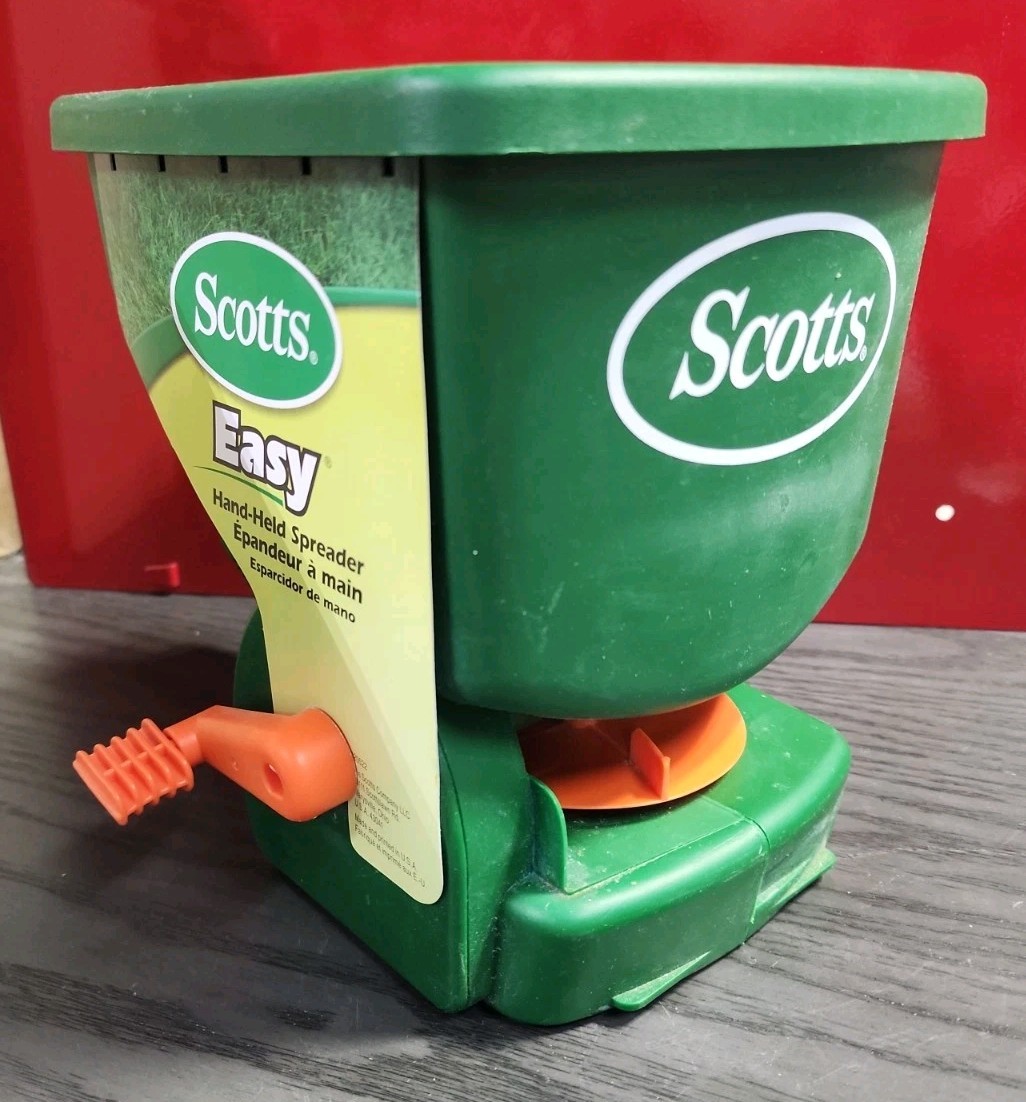 NEW Scotts Hand-Powered Spreader for Grass Seed, Lawn Fertilizer, and Salt