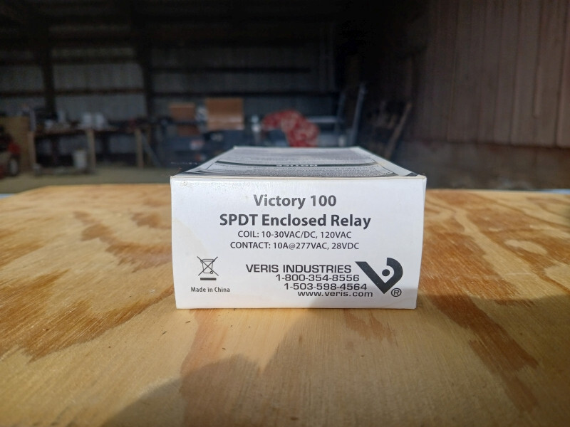 Veris Industries Victory 100 Control Relay, 10-30vac/dc, 120 vac