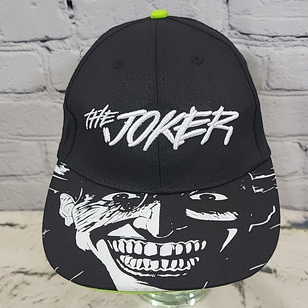The JOKER Batman Snap Back Hat Flat Bill Graphic Batman Youth OSFM Black White