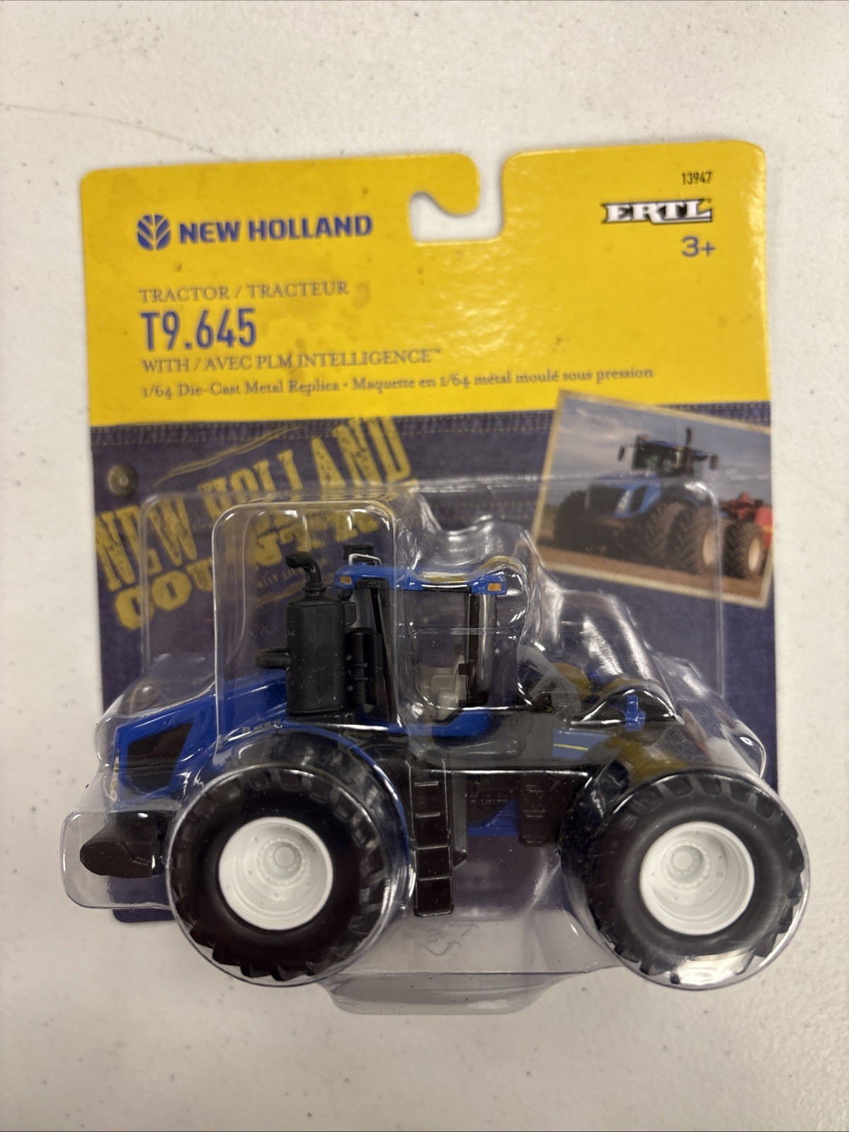 1/64 New Holland T9.645 4WD With Duals And PLM Intelligence ERTL 13947