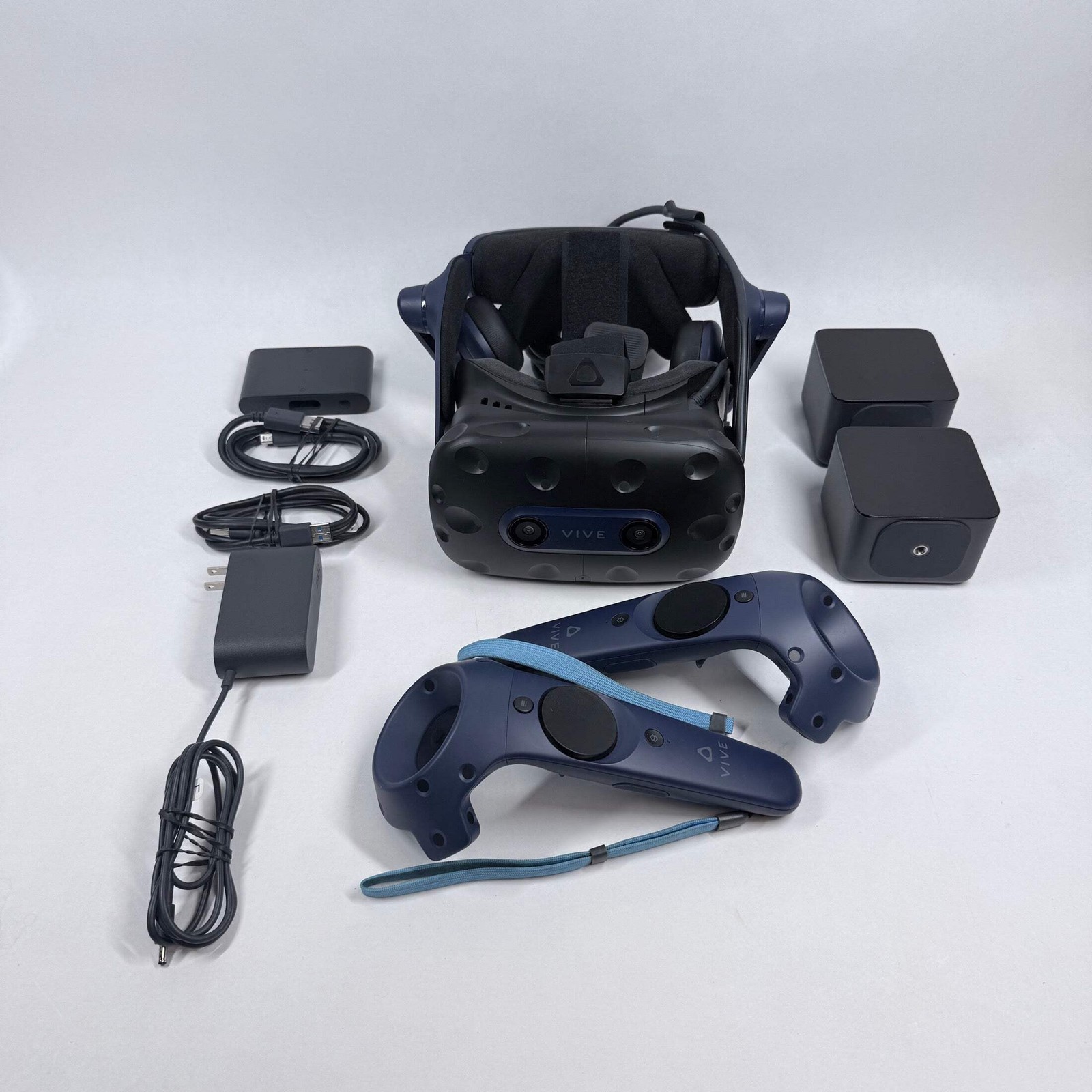 HTC Vive Pro 2 Full Kit VR System 99HASZ011-00