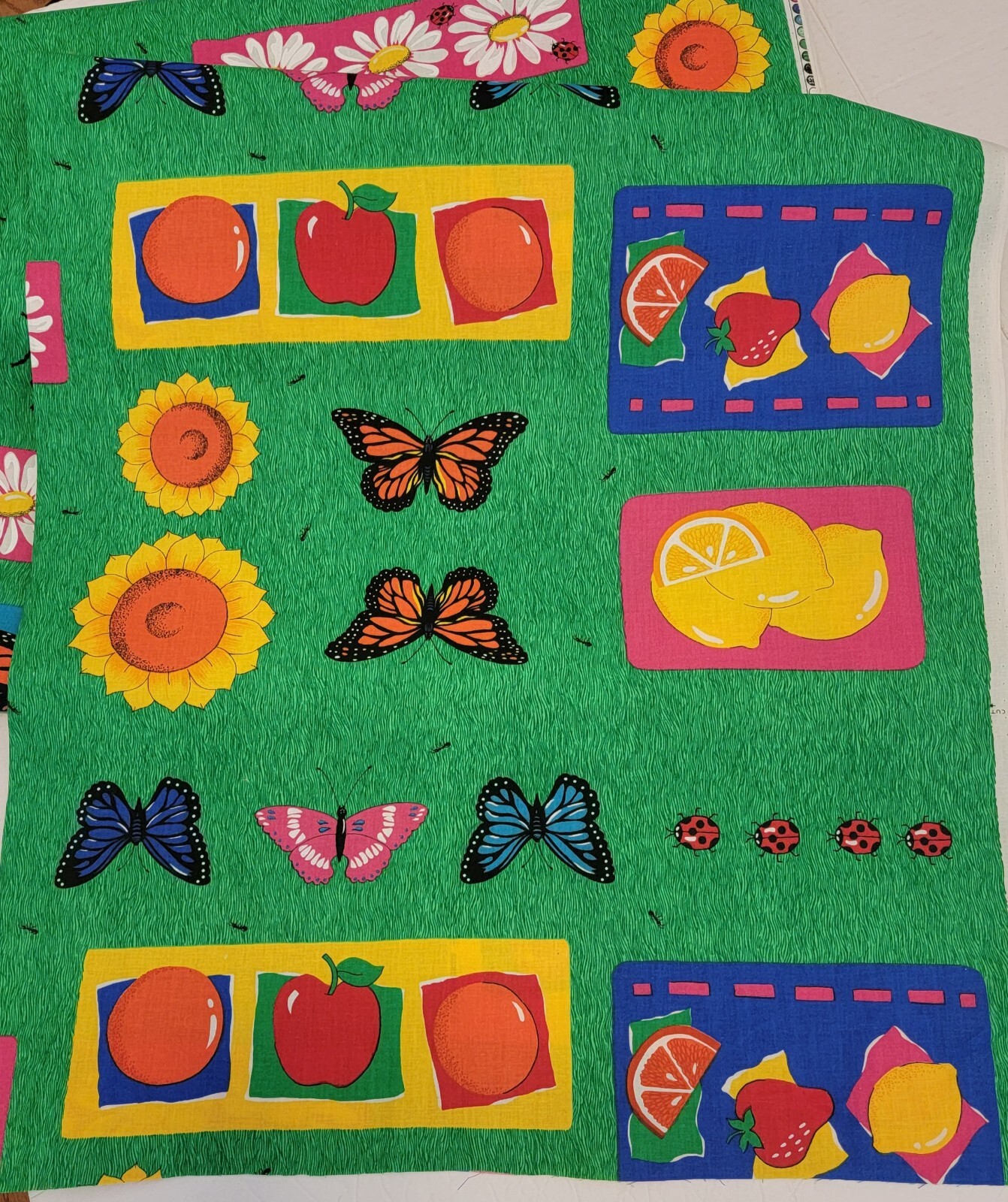 Sunflowers Butterfly Apple 1996 Fabric Traditions Fabric New #2573