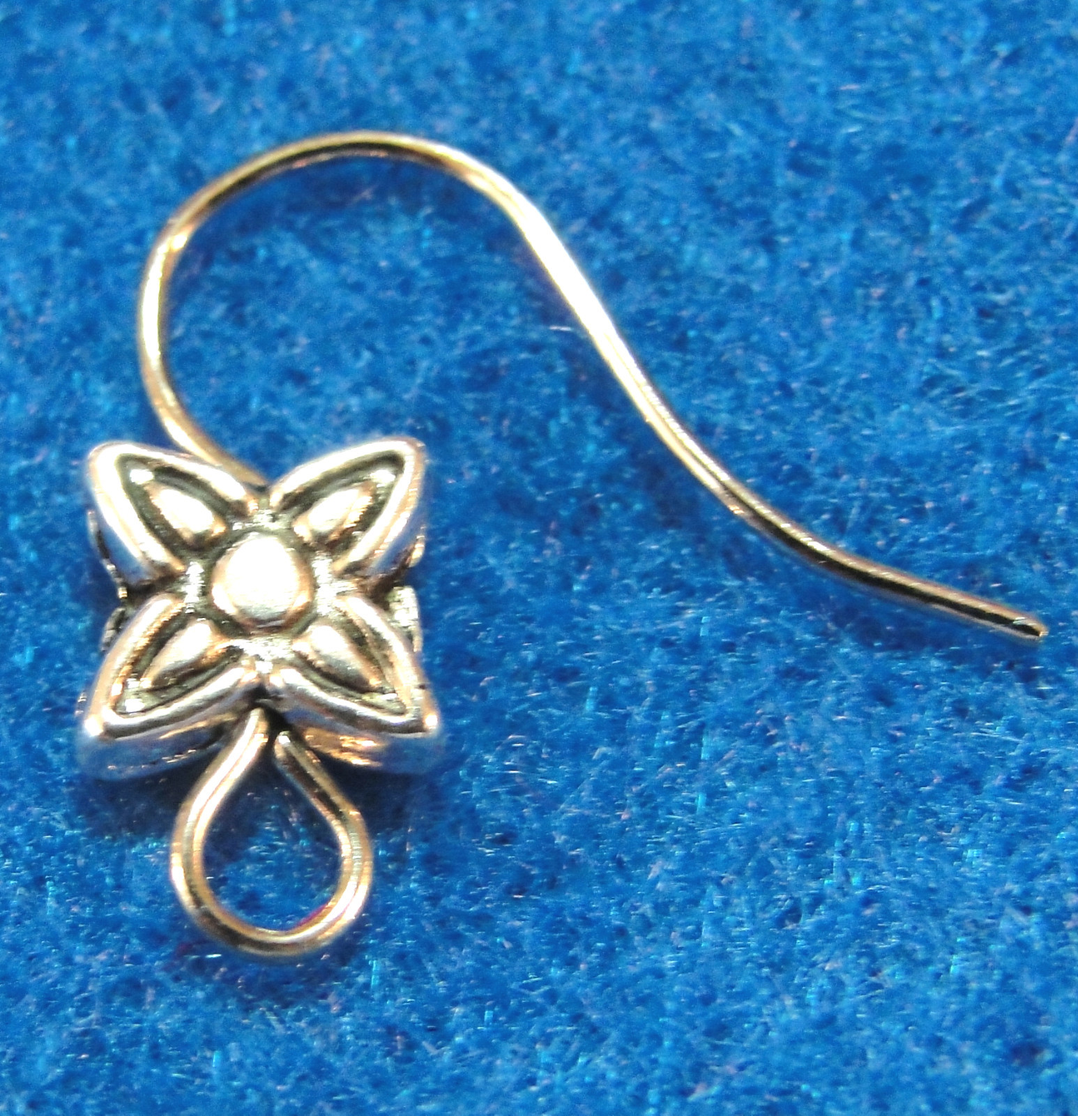 10(5 Pair) Tibetan Antique  Silver FLOWER Earwires EARRING HOOKS  Findings E81