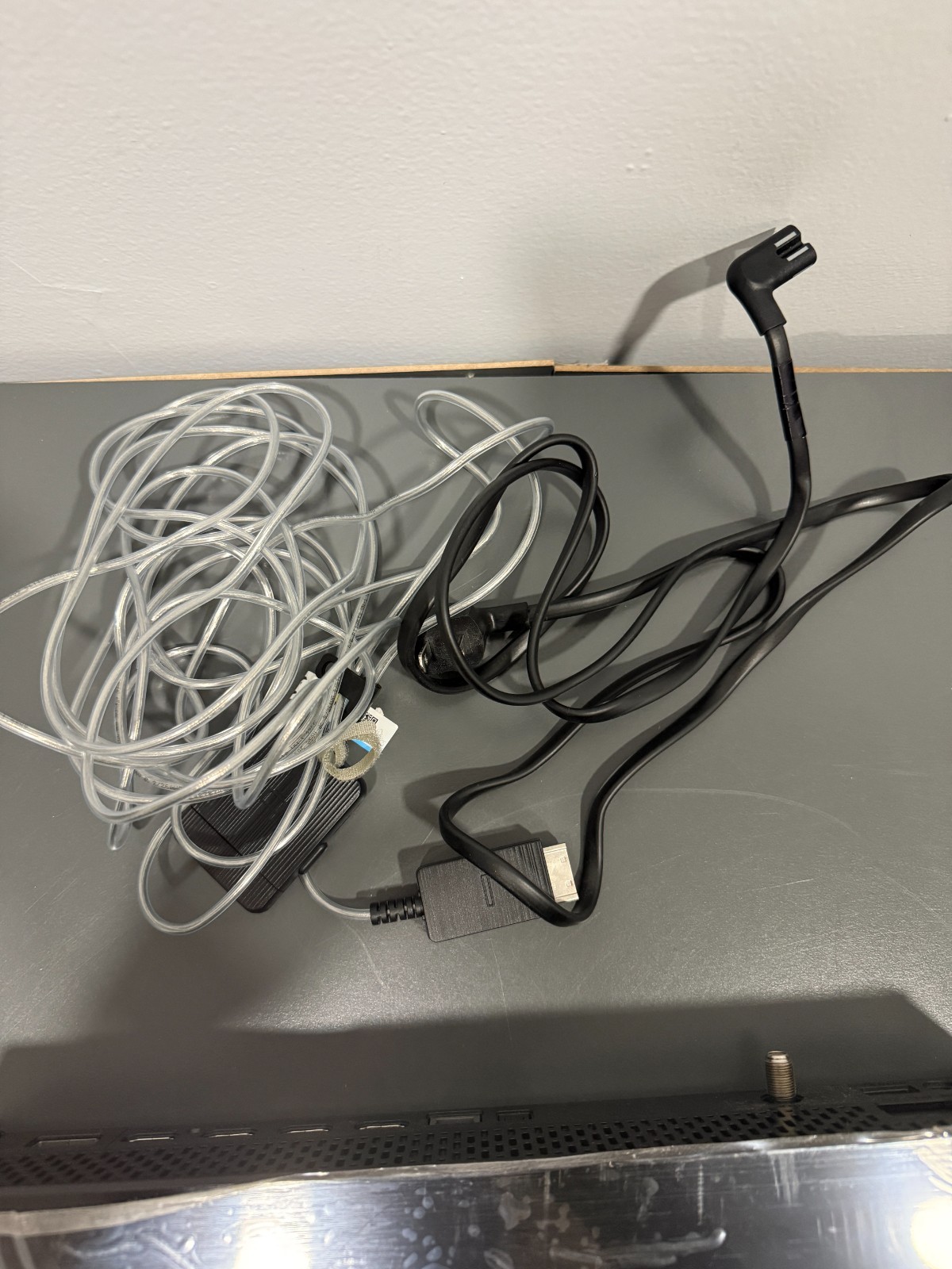 Samsung One Connect Box Model: SOC1001F