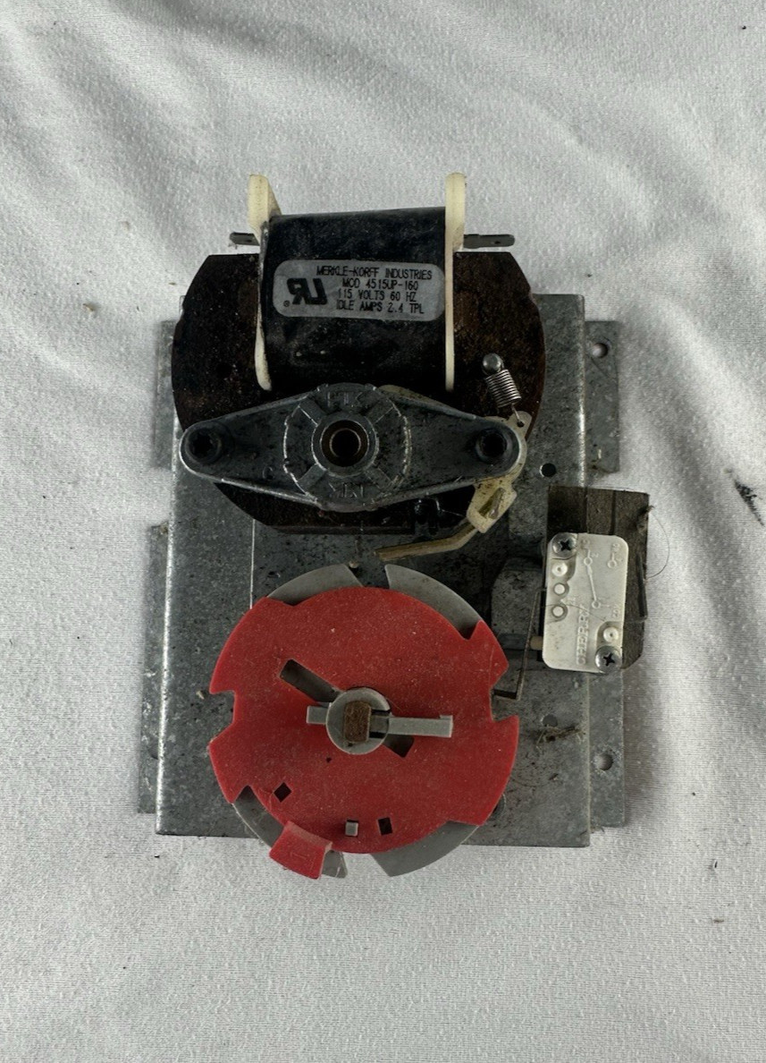 Dixie Narco Double Column Cam Soda Vending Machine Motor RED CAM not tested.