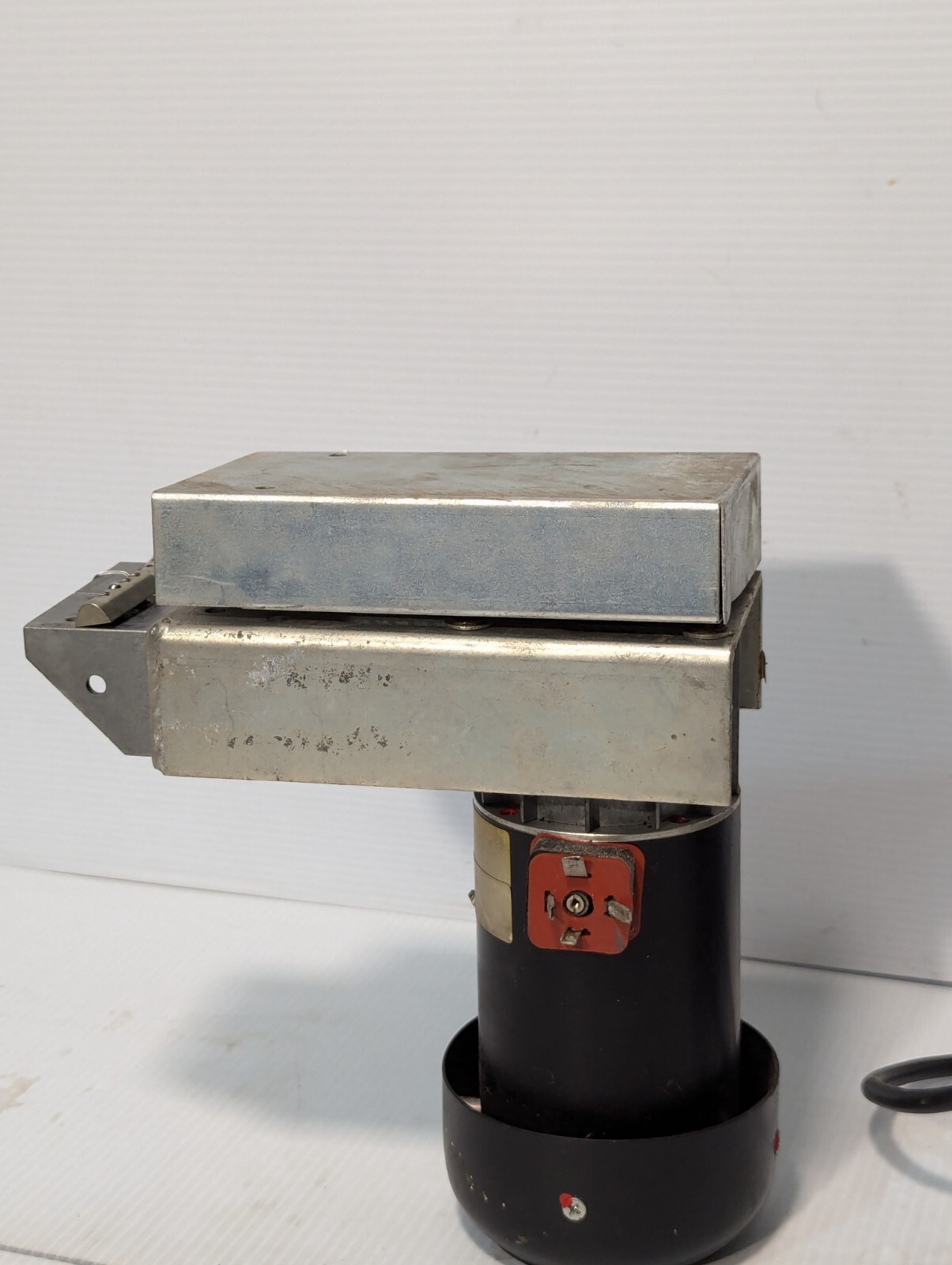 Neckar-Motoren Z89, K864Z00000109/4uF/IP44 220VAC/50Hz/370mA conveyor motor