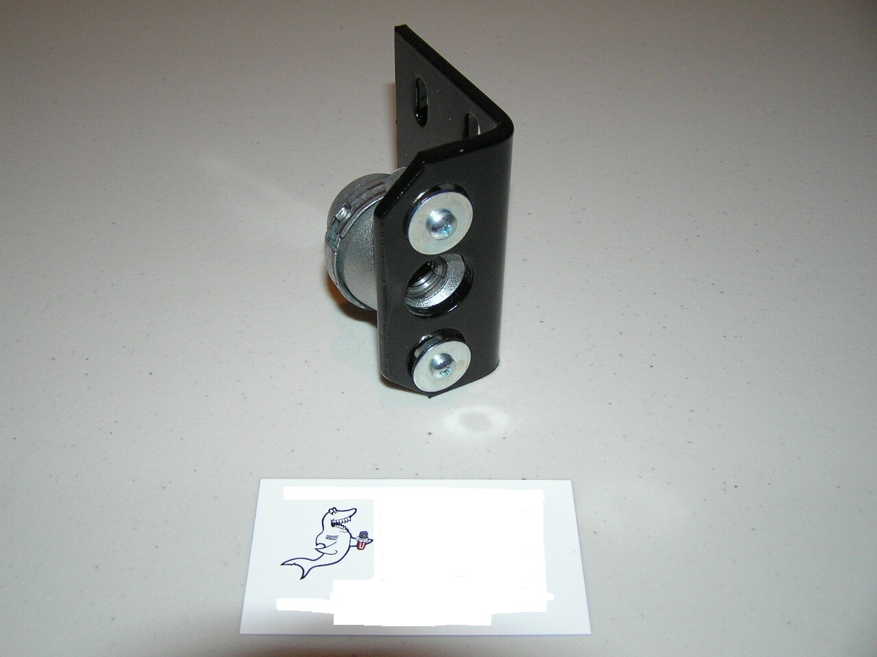 VENDO 475, 511, 540, 576, 720 SODA MACHINE T-HANDLE LOCK NUT W /MOUNTING BRACKET