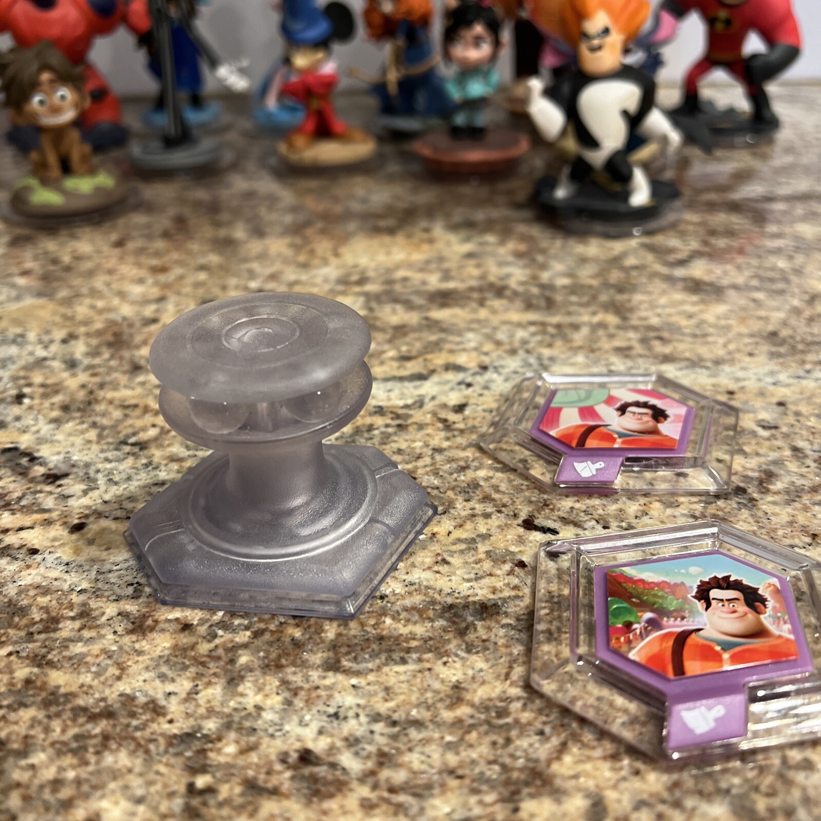 Disney Infinity Lot 15 Pcs: Incredibles, Brave, Frozen, Stitch, Nightmare, More
