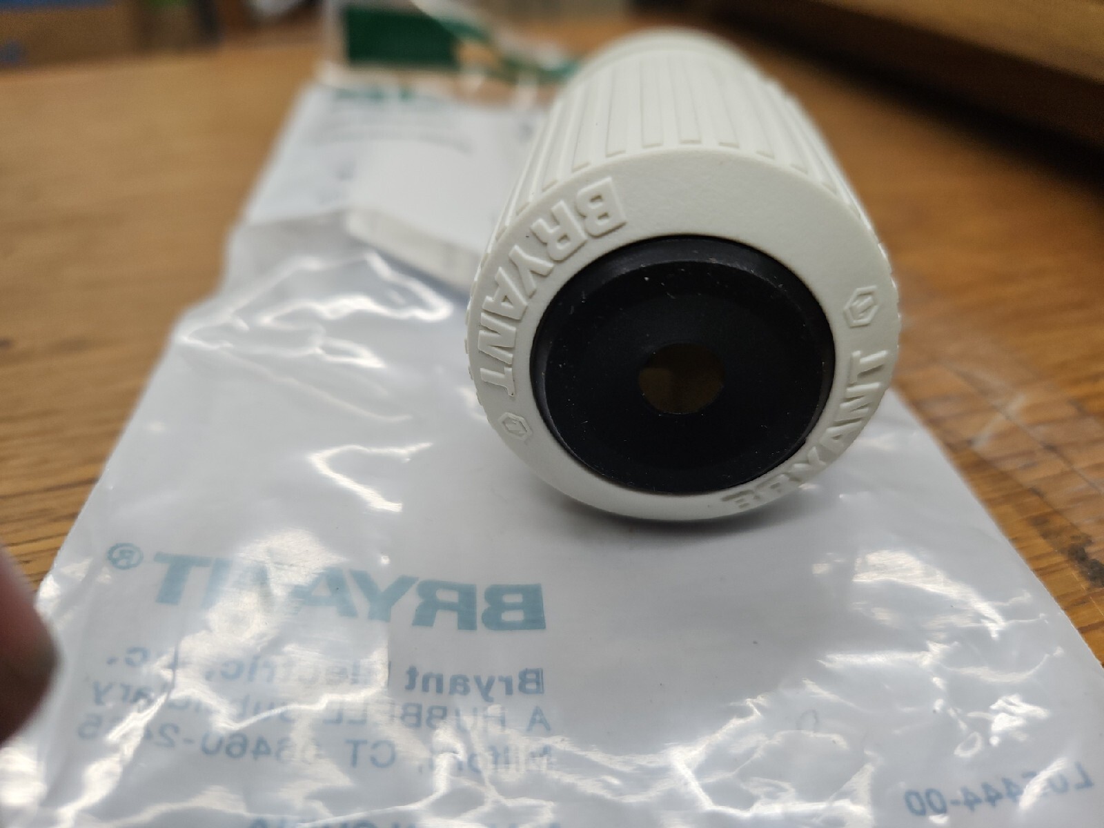 BRY8366NP 3 Wire Straight Blade Plug Hospital Grade 125Vac 20A