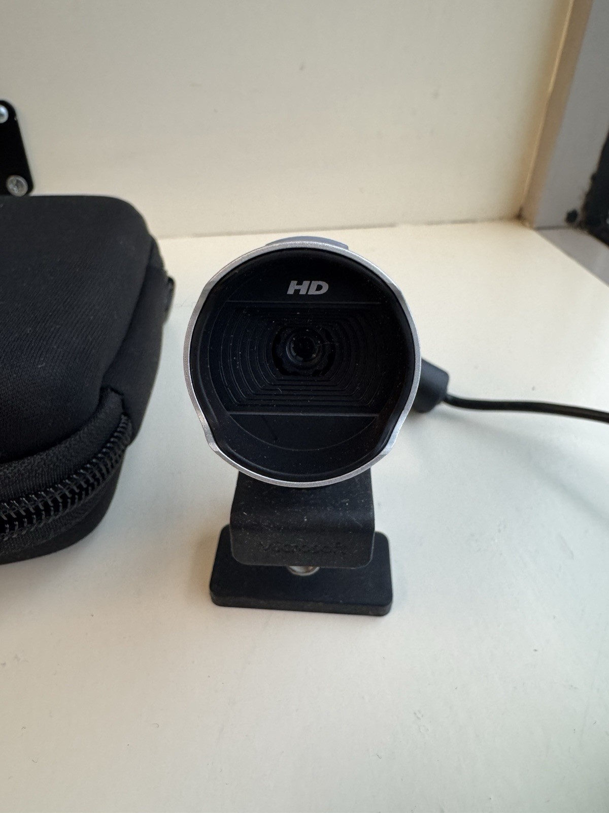 Microsoft LifeCam Webcam. Black With Built In Microphone, USB Connection.