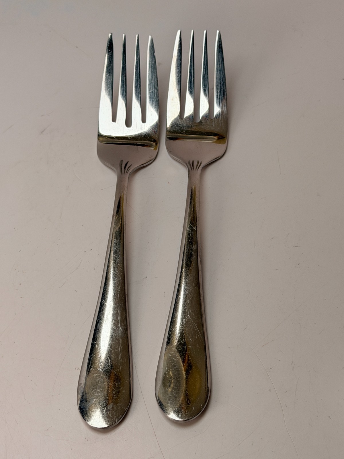 Wallace Continental Classic 18/10 Stainless Steel Salad Fork 7" Glossy Set 2