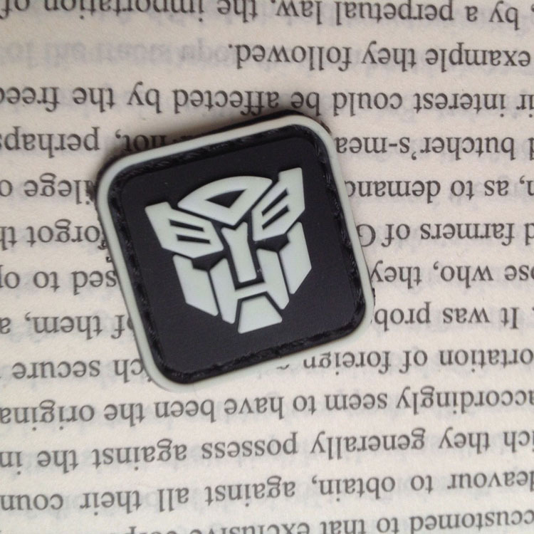 2 PCS MINI Robot fighter Autobots 3D PVC BADGE PATCH GLOW IN DARK