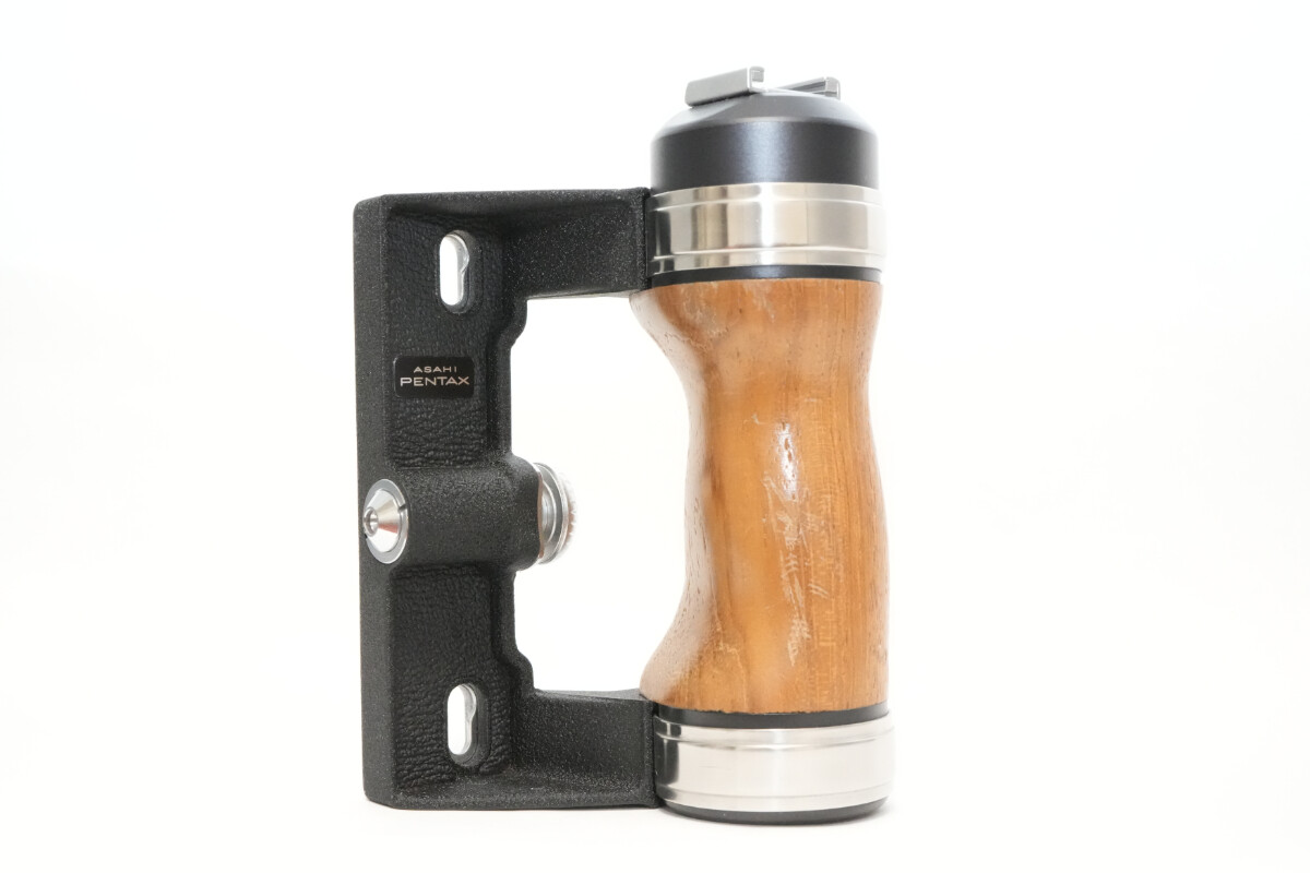 [Near MINT+++] Asahi PENTAX Wood Hand Grip For Pentax 6x7 67 Camera From JAPAN