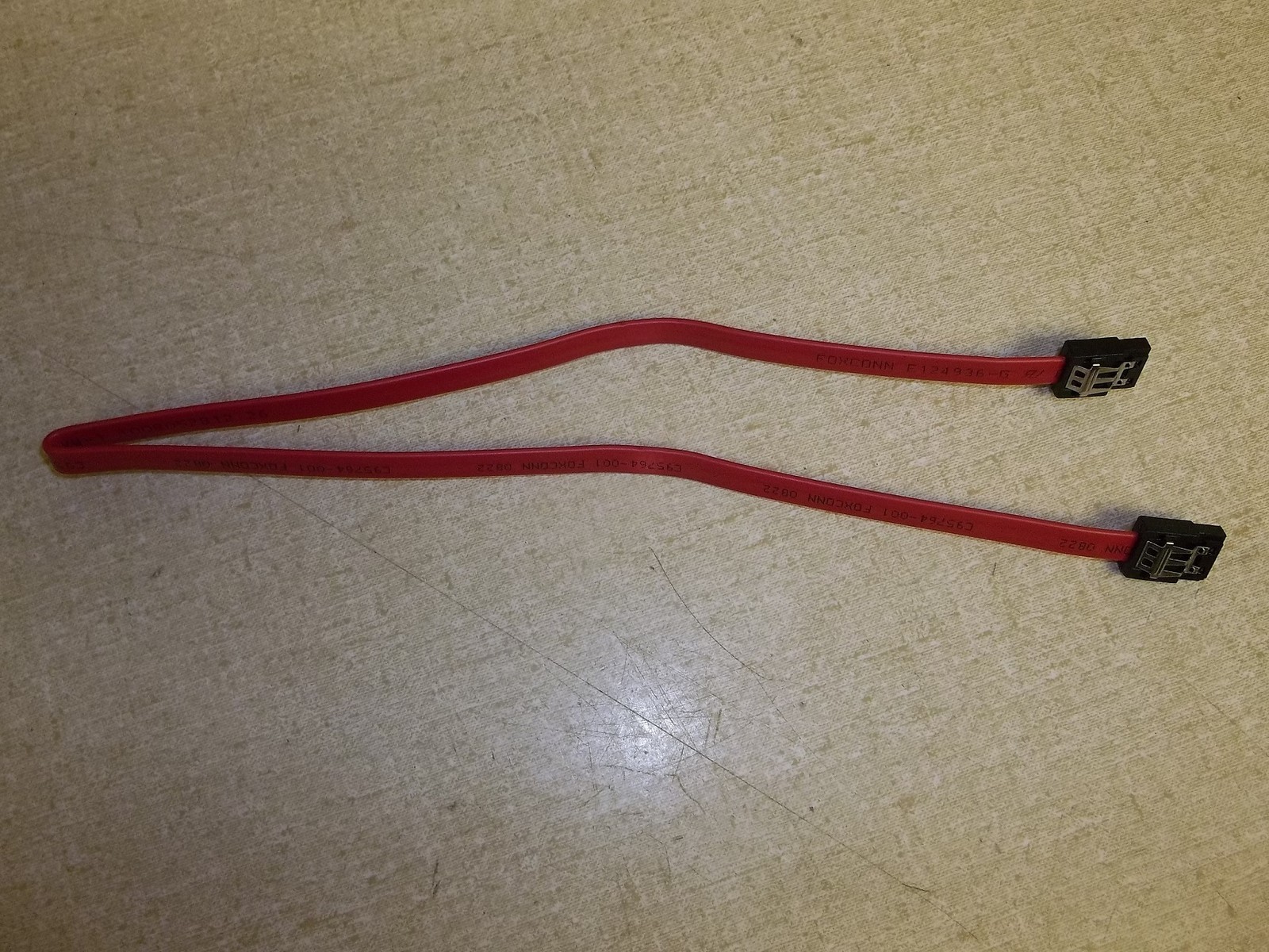 NEW Foxconn Locking Sata Cable C95764-001 20" 0824 *FREE SHIPPING*