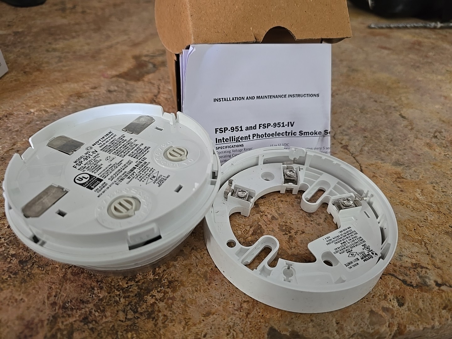 NOTIFIER FSP-951-IV SMOKE DETECTOR FSP 951 IV SAME DAY SHIPPING