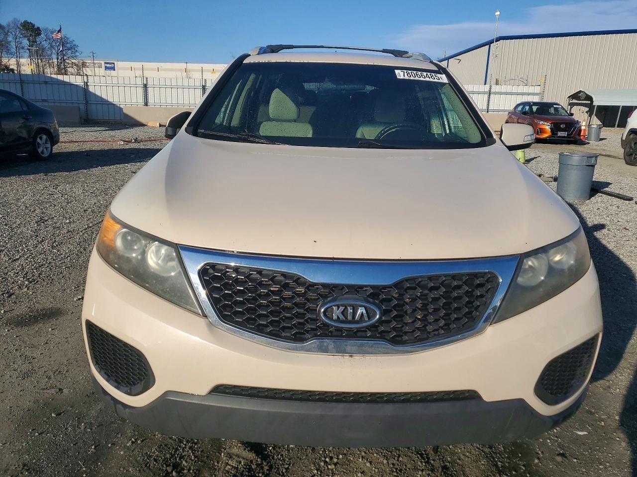 SORENTO 2011 Glove Box 5050733