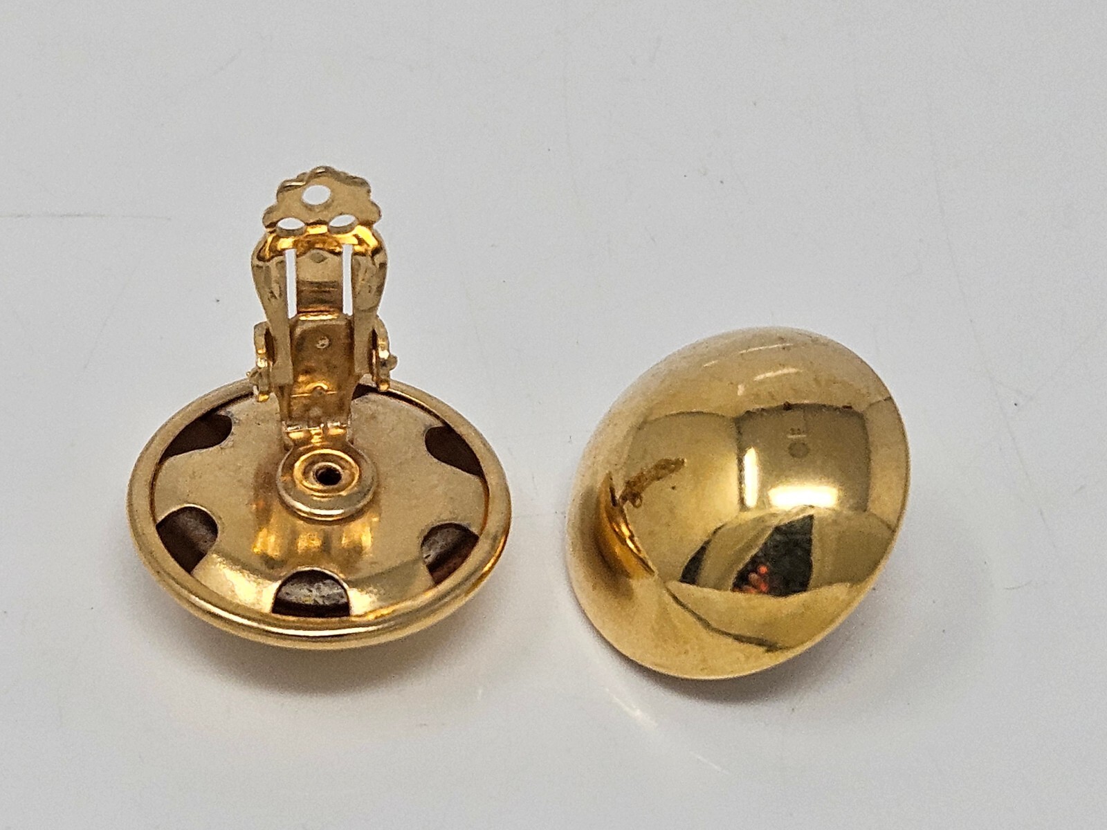 10 pair Gold Clip on Earrings Craft Findings 22mm Round High Dome Round Clips