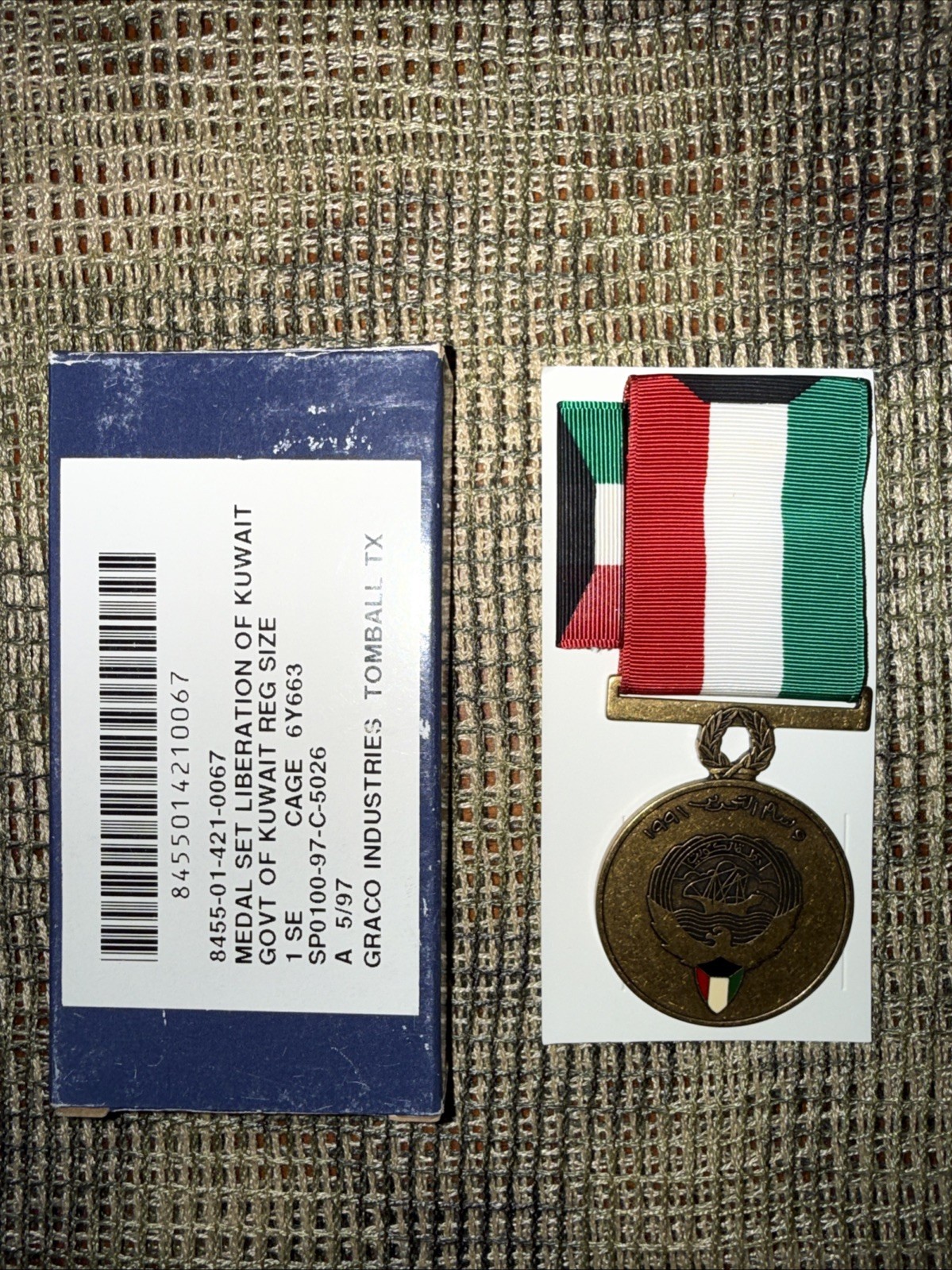 Vintage  Liberation of Kuwait Medal -boxed With Ribbon