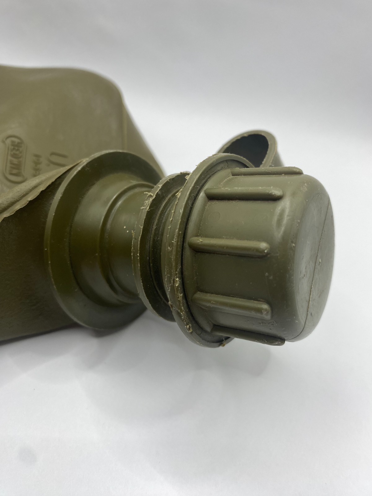 USGI 2 Quart Plastic Canteen HEDWIN 1968
