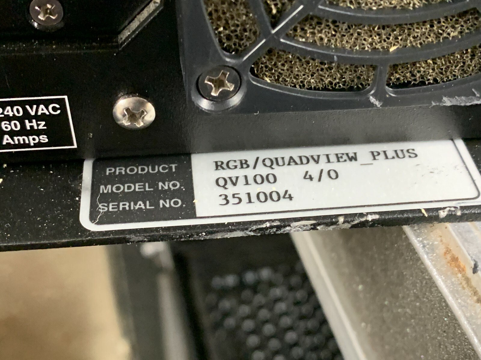 RGB Spectrum Quadview Plus QV100 4/0 - Powers Up