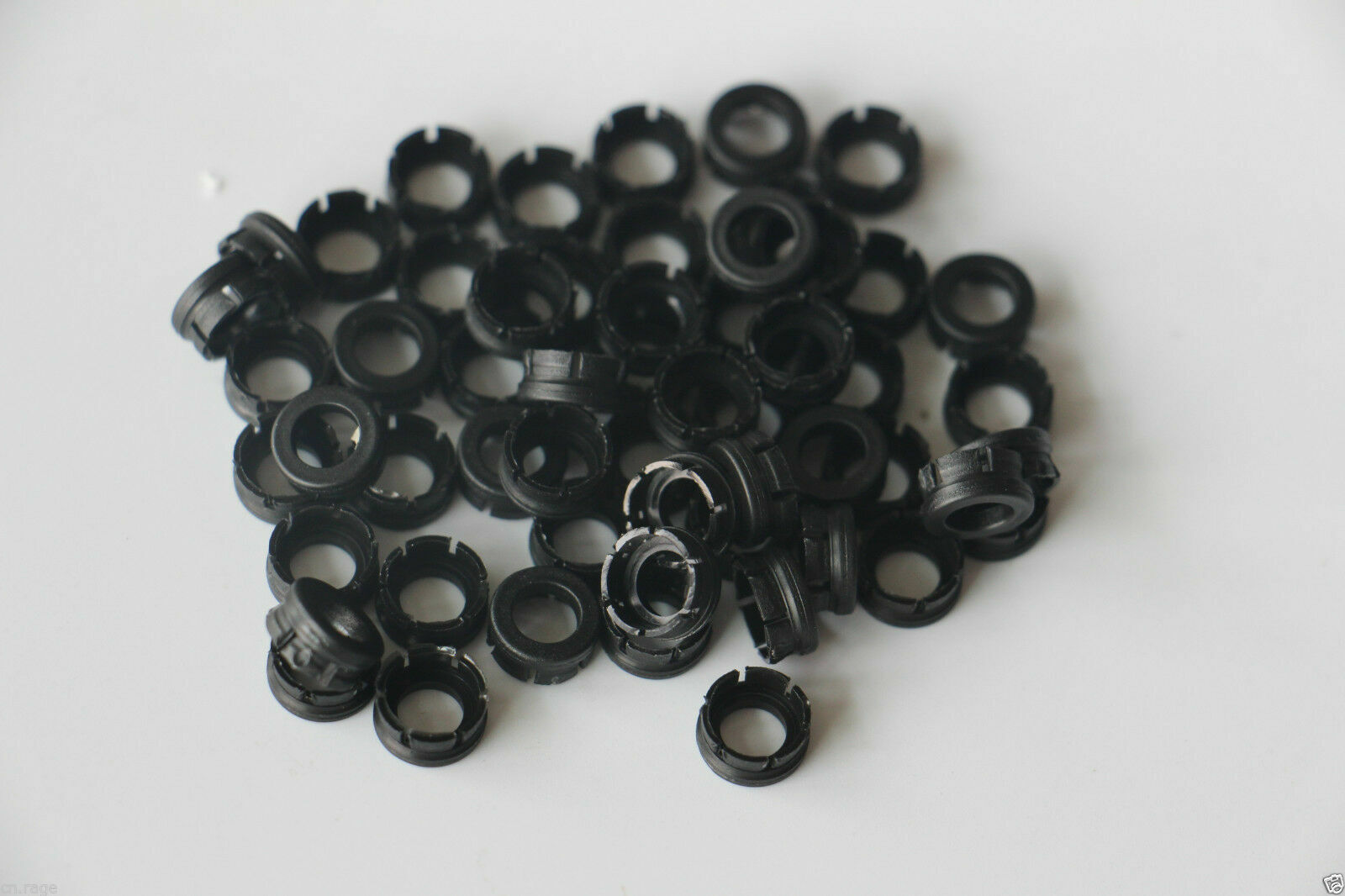 100Pcs Shock Collars Performance O-Ring Hunting Rear Deploying SlipCam Broadhead