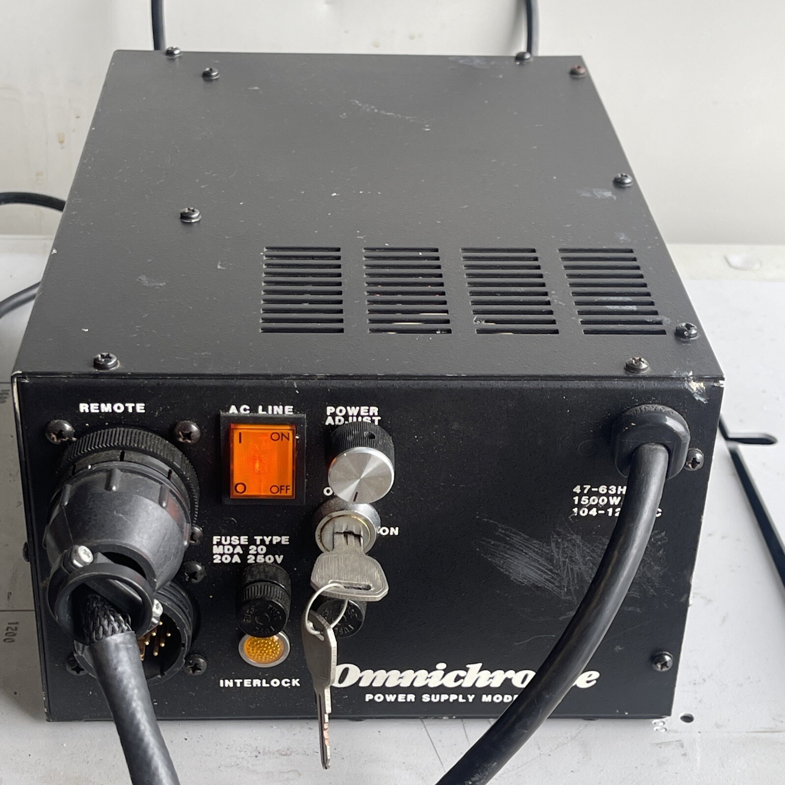 OMNICHROME POWER SUPPLY MODEL 150 Tested