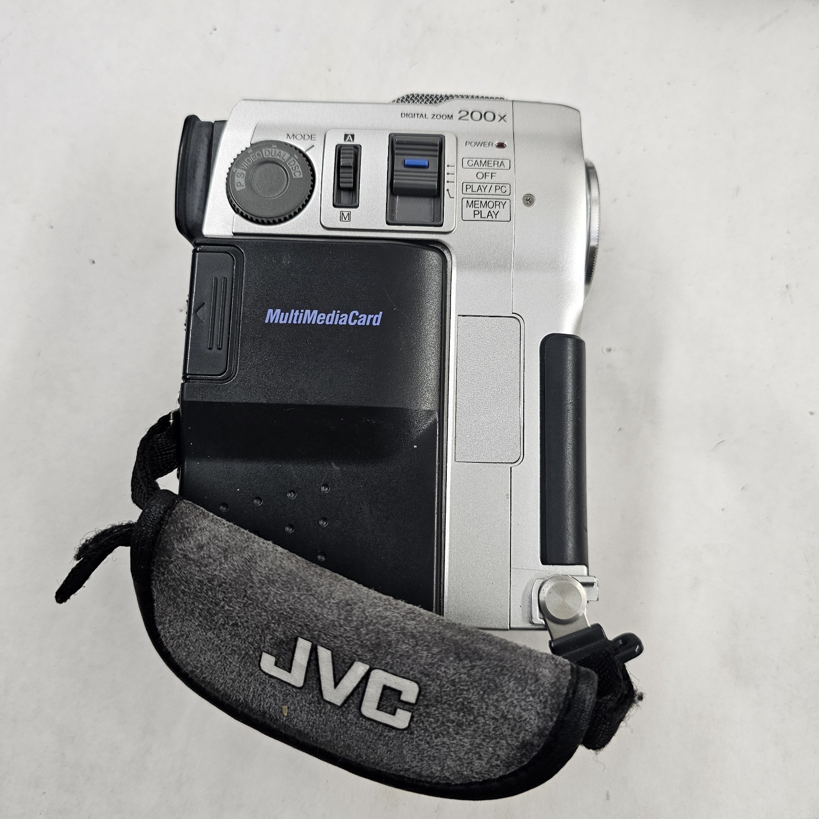 JVC Cr-dVM90 Hand Held Recorder Bundle