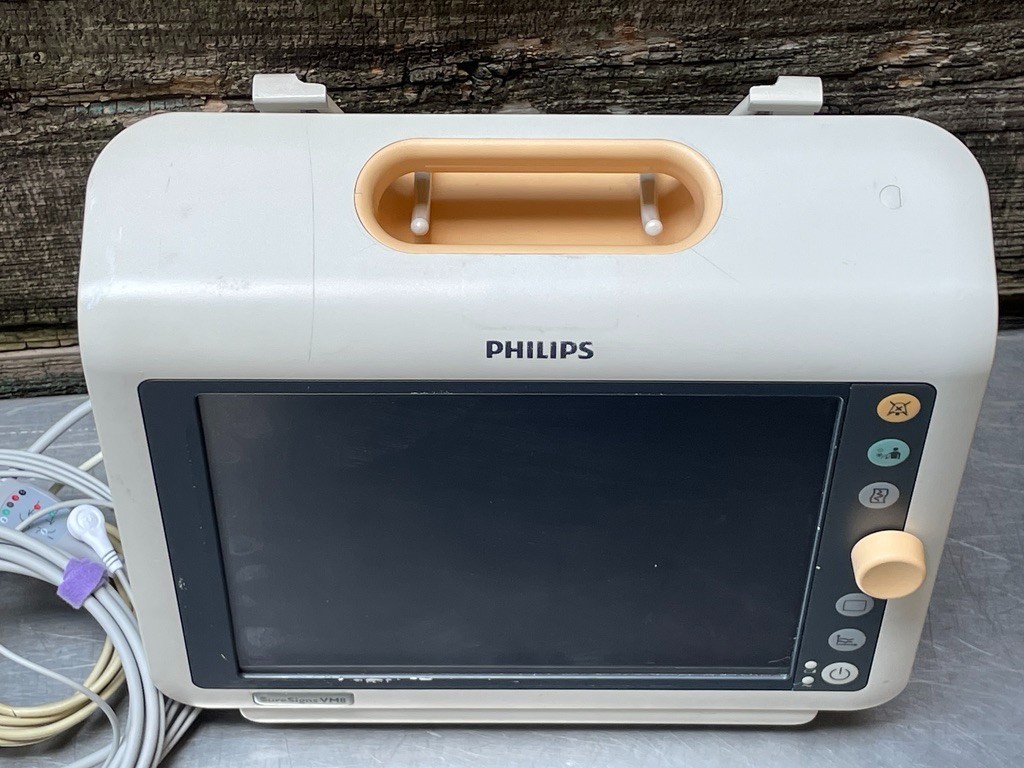 Philips SureSigns VM8 Bedside Monitor w NIBP, ECG Cable, SpO2 Sensor & More