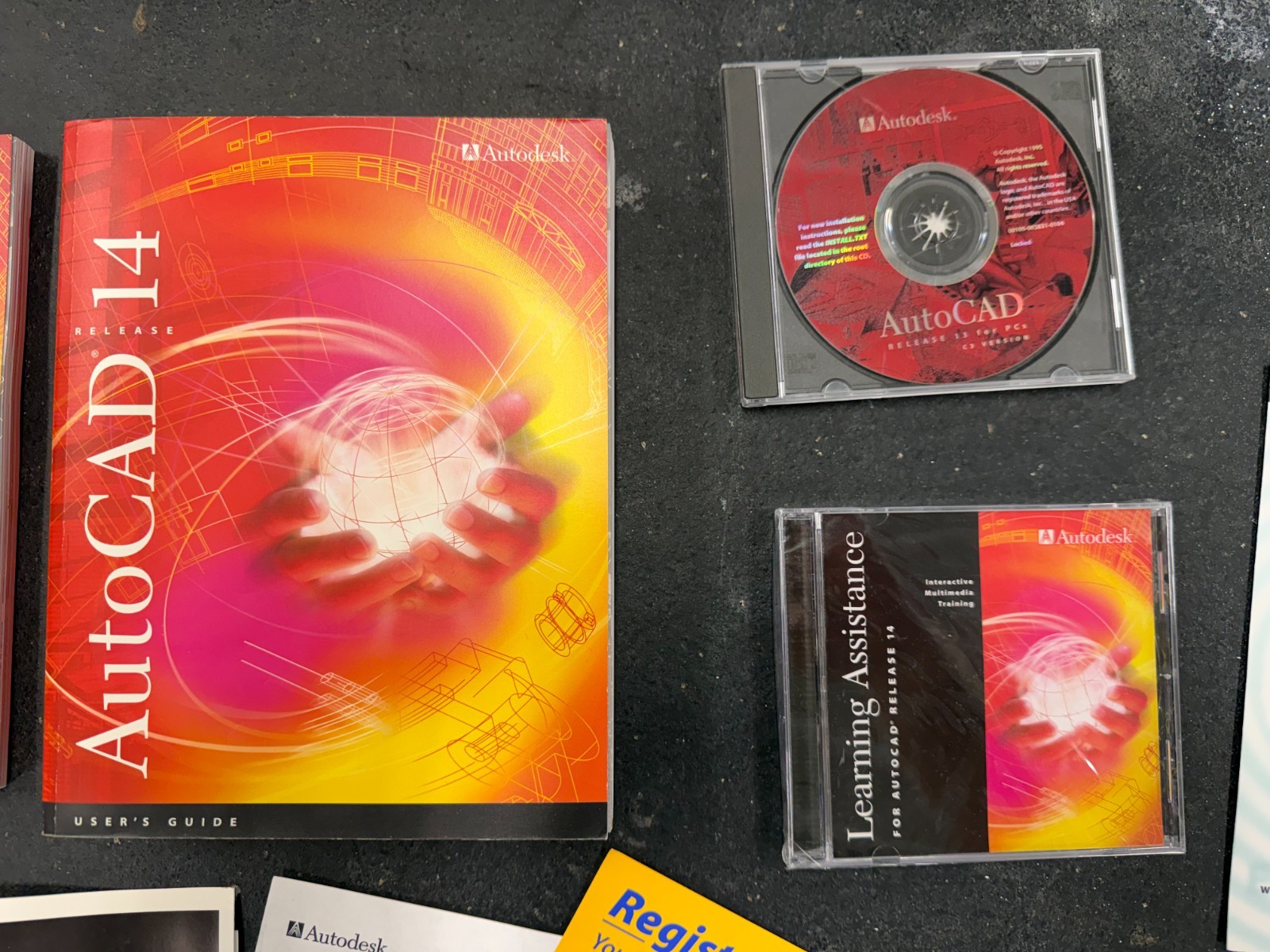 AutoCAD Drawing software r14, vintage software from the 2000's