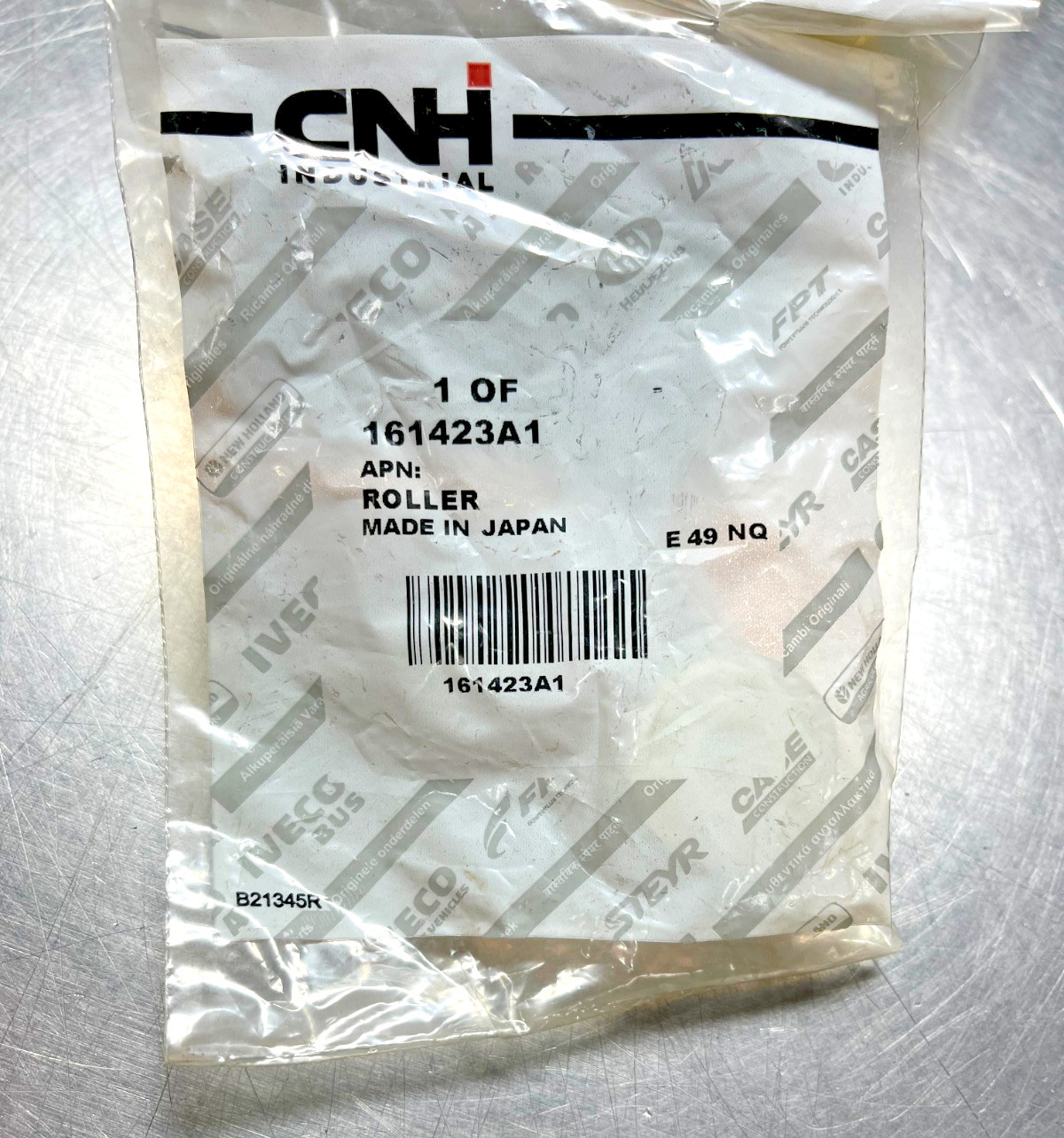 161423A1 Genuine OEM Case IH CNH ROLLER
