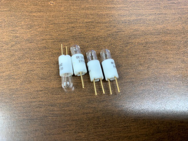 Genuine Boeing LAMP 4 PCS 0L387BPGPL NEW OEM 0L387BPGPL