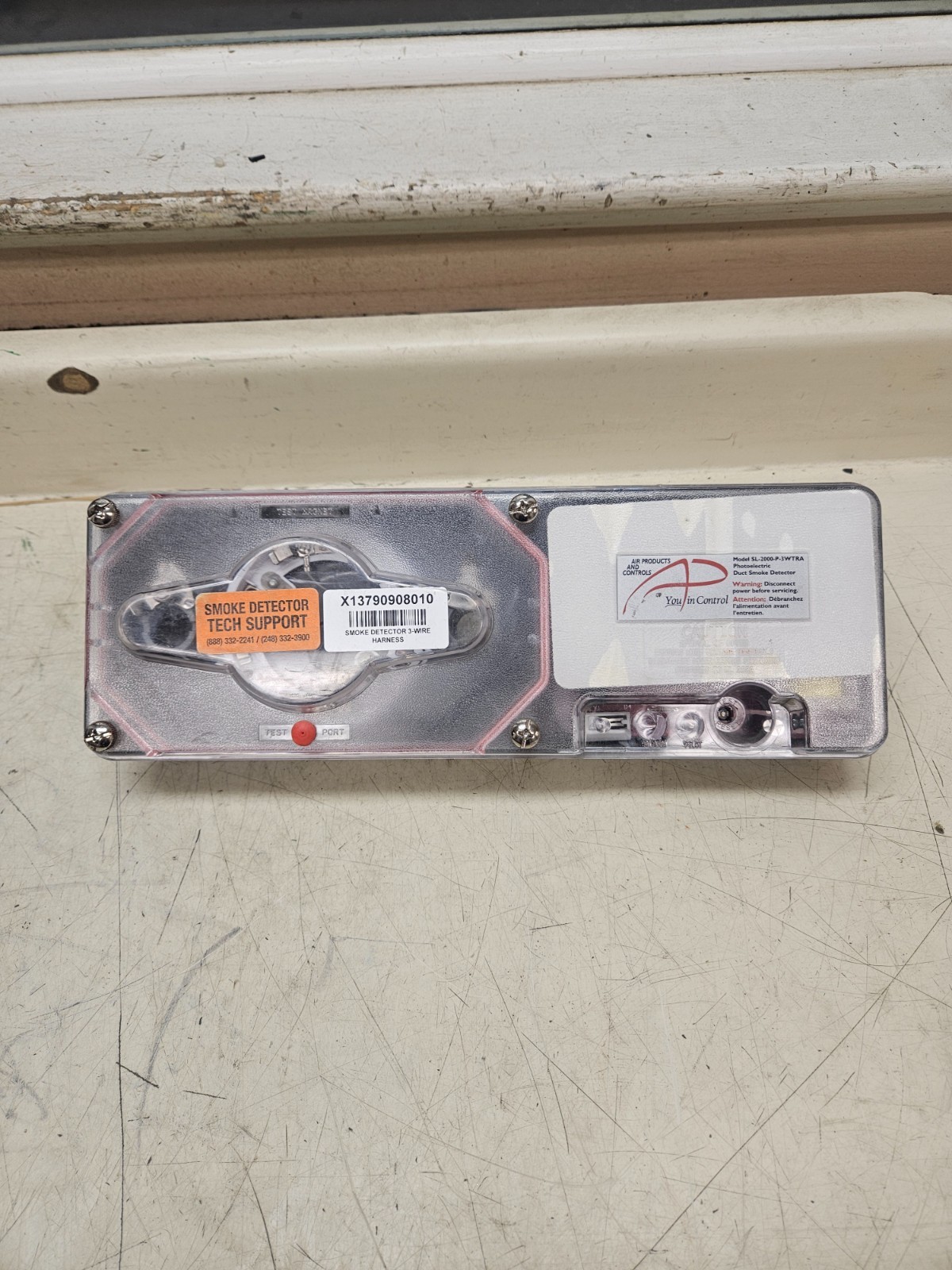 Air Products and Controls Photoelectric Duct Smoke Detector P/N: SL-2000-P-3WTR