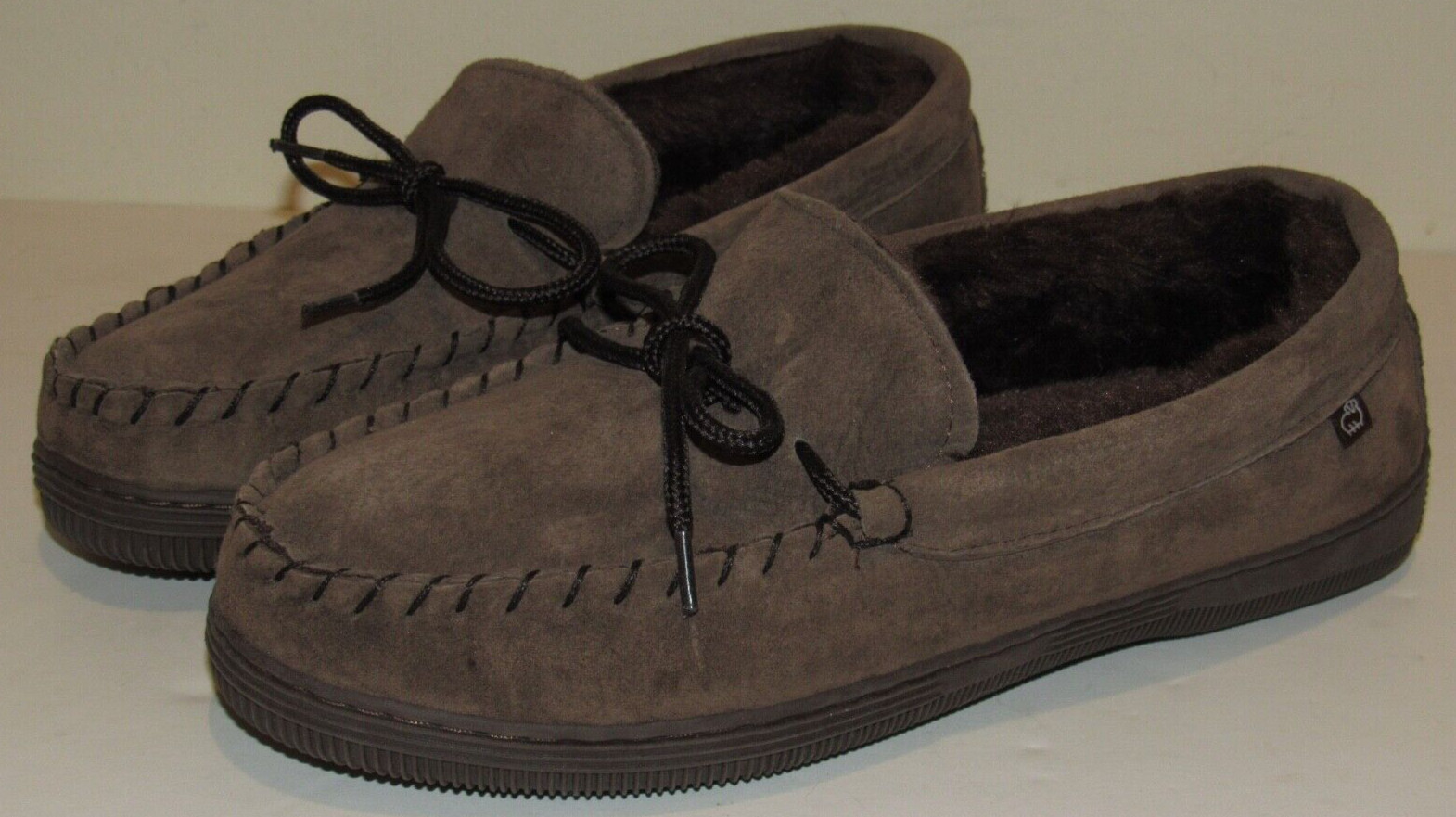 Lamo Mens 9 Moccasin Slipper NEW Chocolate Brown Suede Faux Fur Soft Slippers
