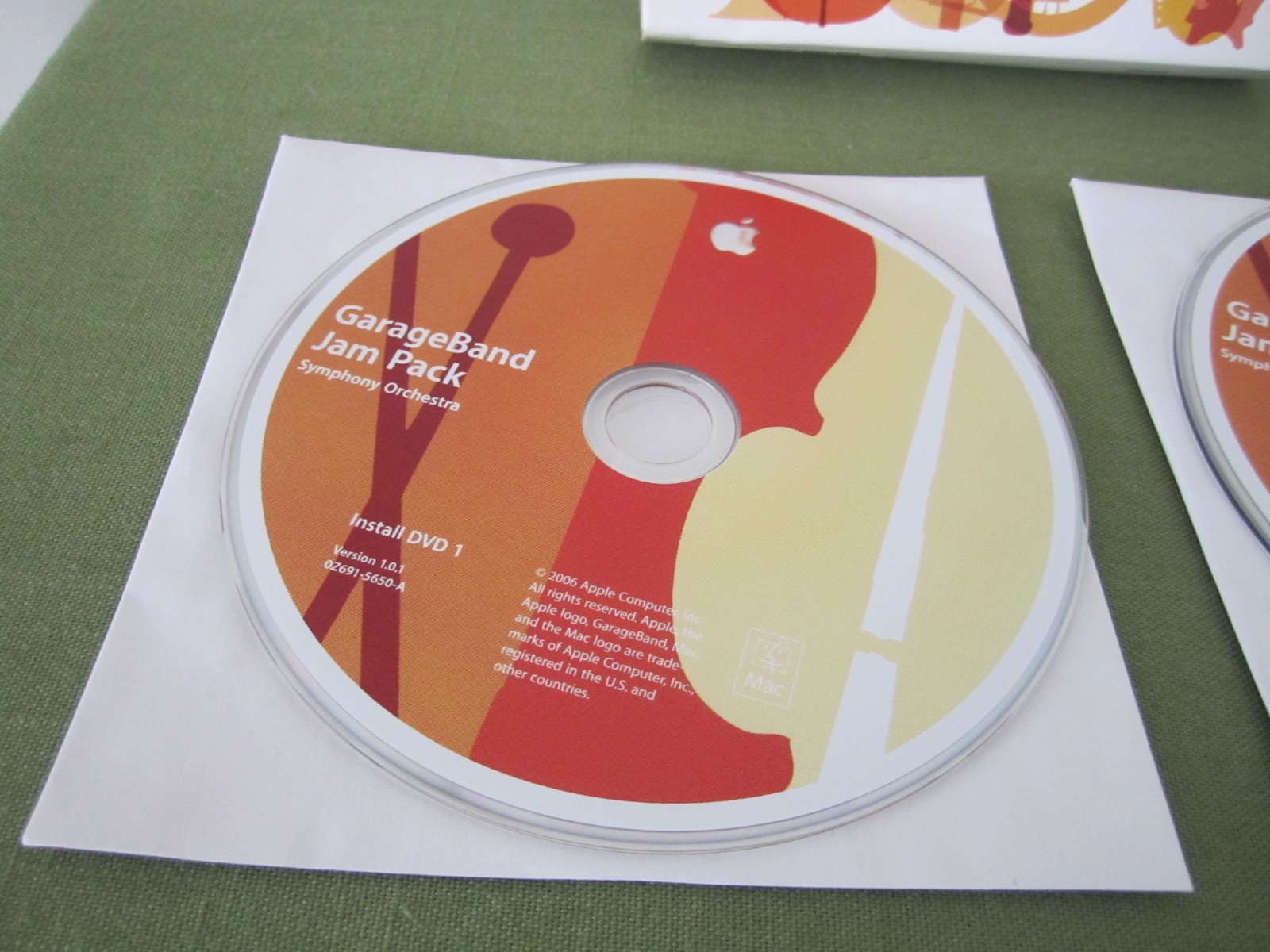 Apple GarageBand Jam Pack Symphony Orchestra Two Discs Install Disc 1 & 2