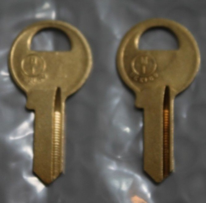 3701-3900 2-Replacement Keys For Master #1 Padlock Lock No.3 & 7 Cut To Key Code