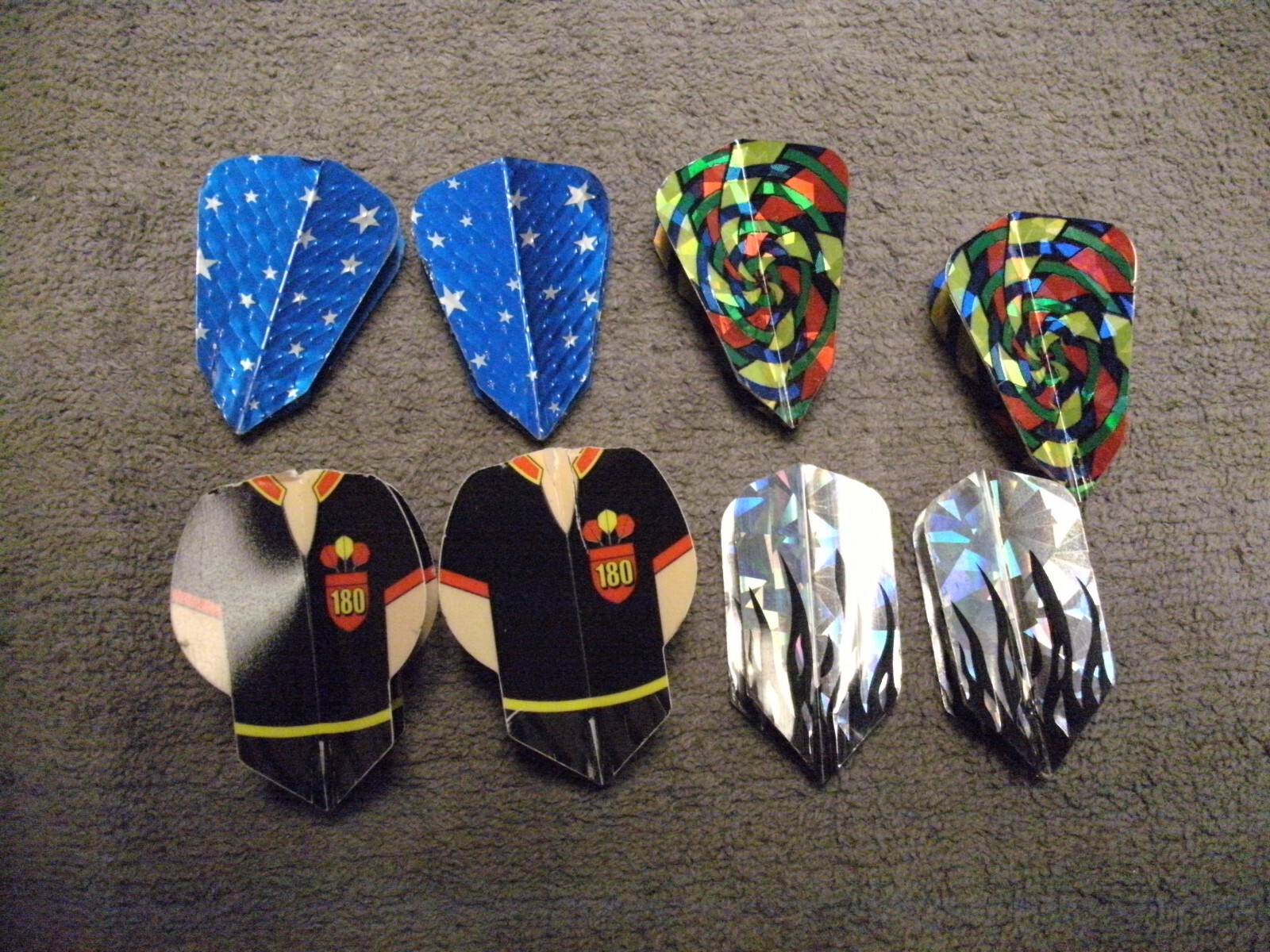 Lot of 8 Used ?? Plastic Dart Flights 4 pairs of Differen Patterns, see pictures