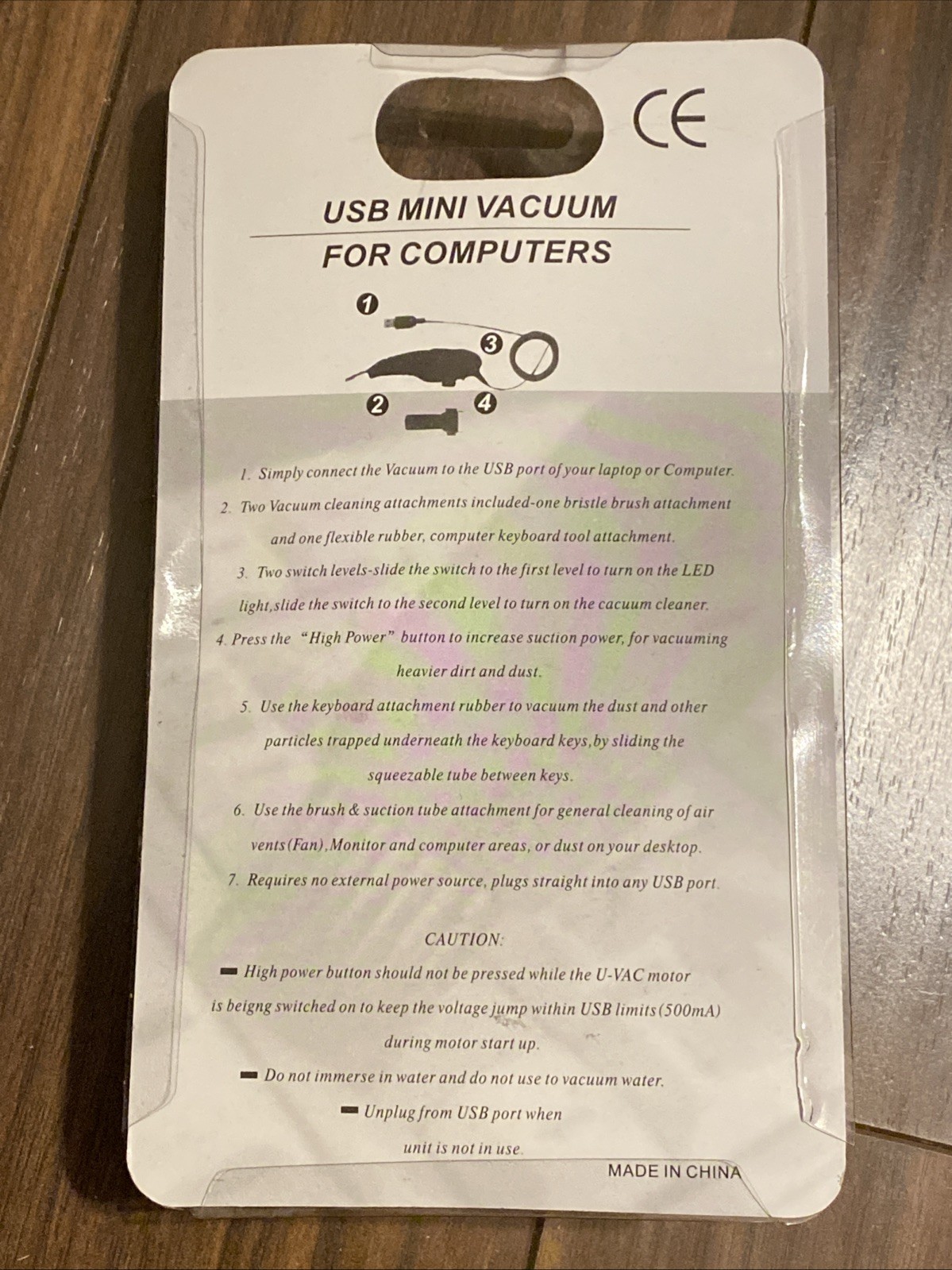 New In Package MINI COMPUTER VACUUM With Attachments USB POWERED.