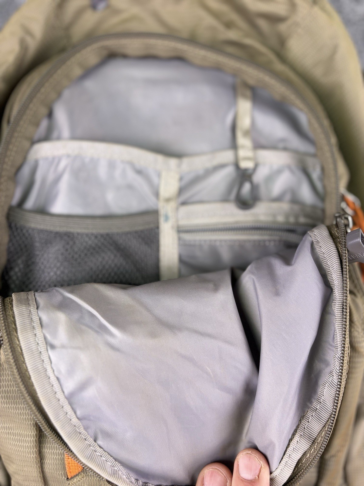 Camelbak Rim Runner 22L Daypack Backpack Hydration Desert Tan No Bladder