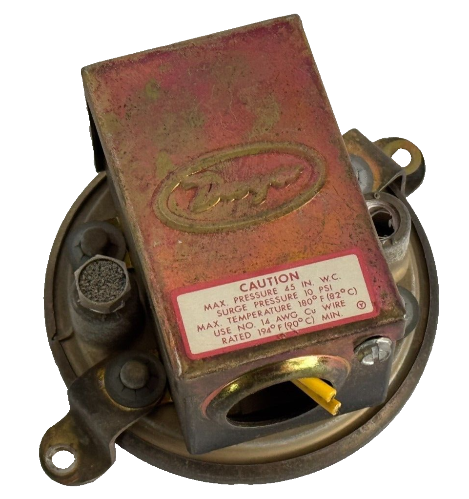 USED Dwyer 1910-0 Pressure Switch