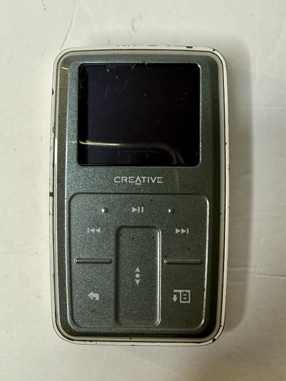 Creative Zen Microphoto Digital Media Player DAA-BA0009 Music 8GB FOR PARTS