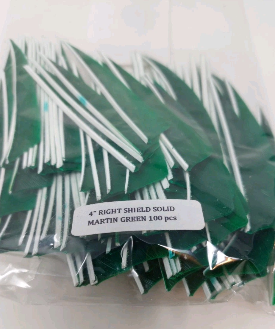 100 Pack Bullseye Archery Feathers 4" Right Wing: Shield Solid Martin Green