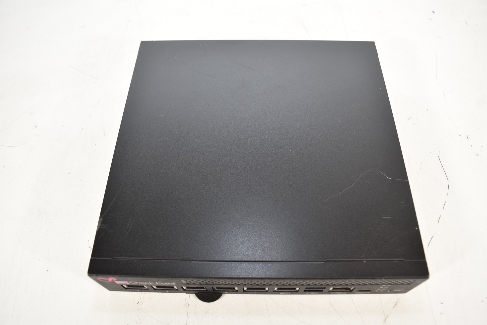 Check Point QUANTUM 3600 Security Gateway AI ML Powered Threat Prevention
