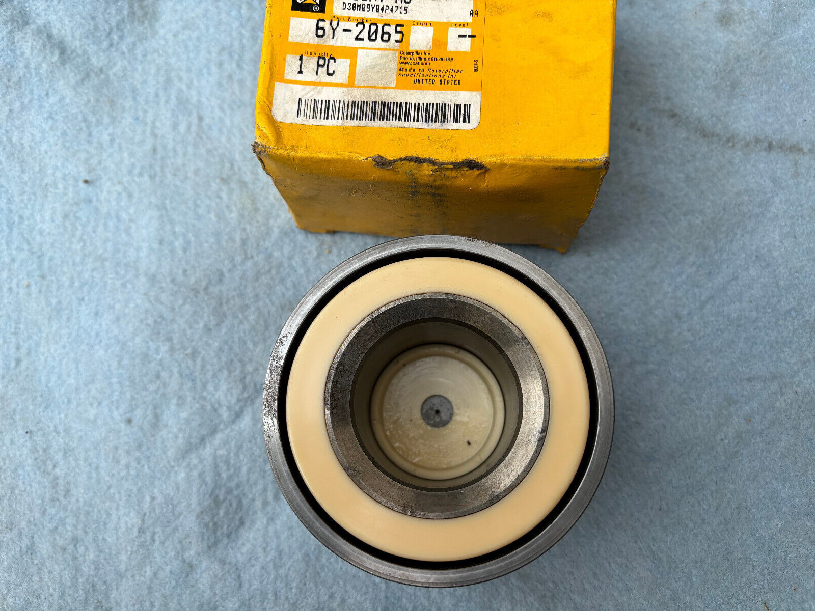 CAT MOUNT Pt# 6Y-2065 CATERPILLAR --------- --------- OEM NOS