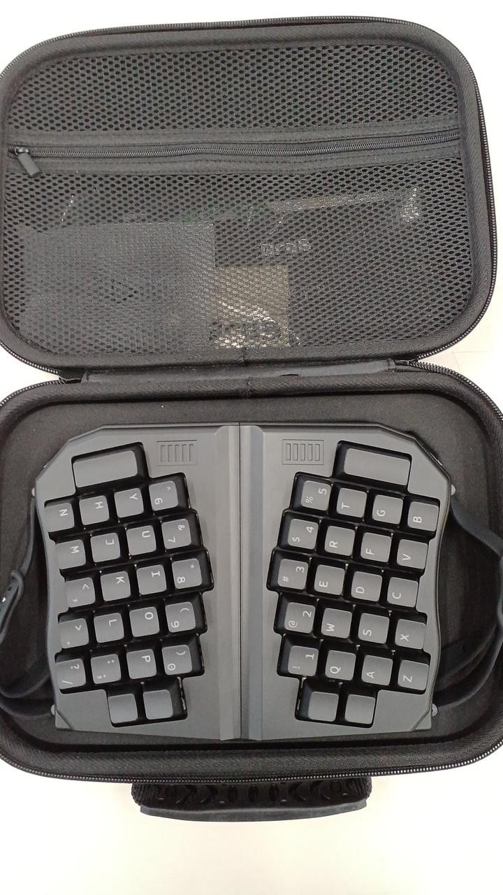 Transformable Keyboard Model GRABSHELL DOTBRAVO