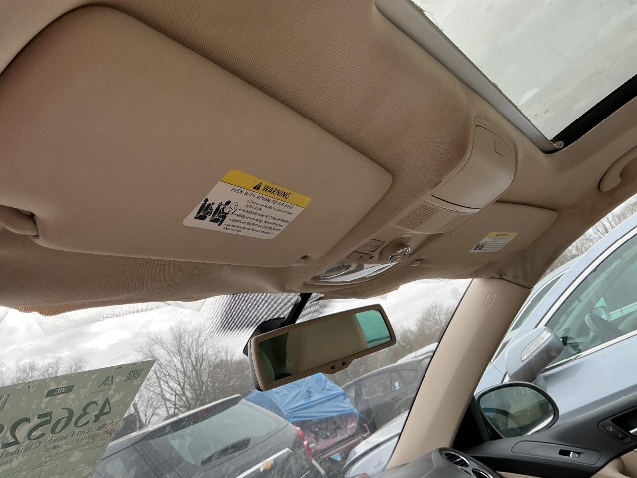 TIGUAN 2012 Glove Box 4909107